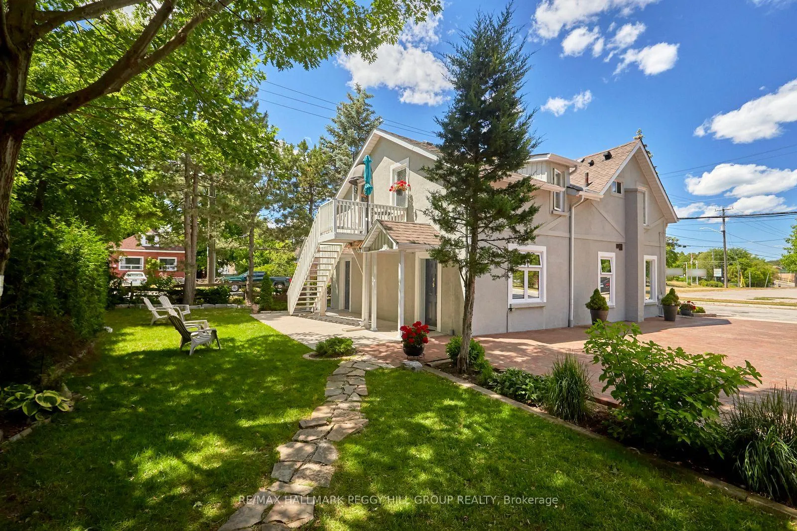 Photo 8 of Unit D, 77 Victoria Street, Barrie, Sanford — HOMEH