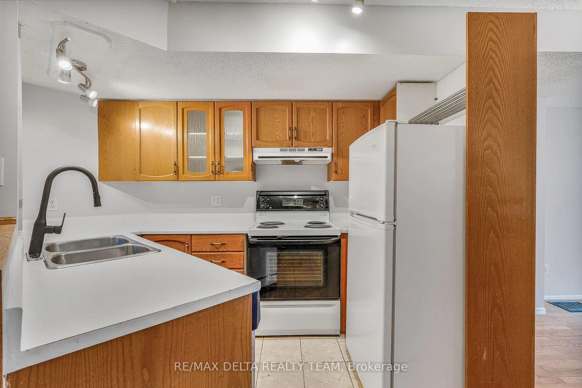 Photo 5 of Unit 8, 518 Lisgar Street, Ottawa, Ottawa Centre — HOMEH