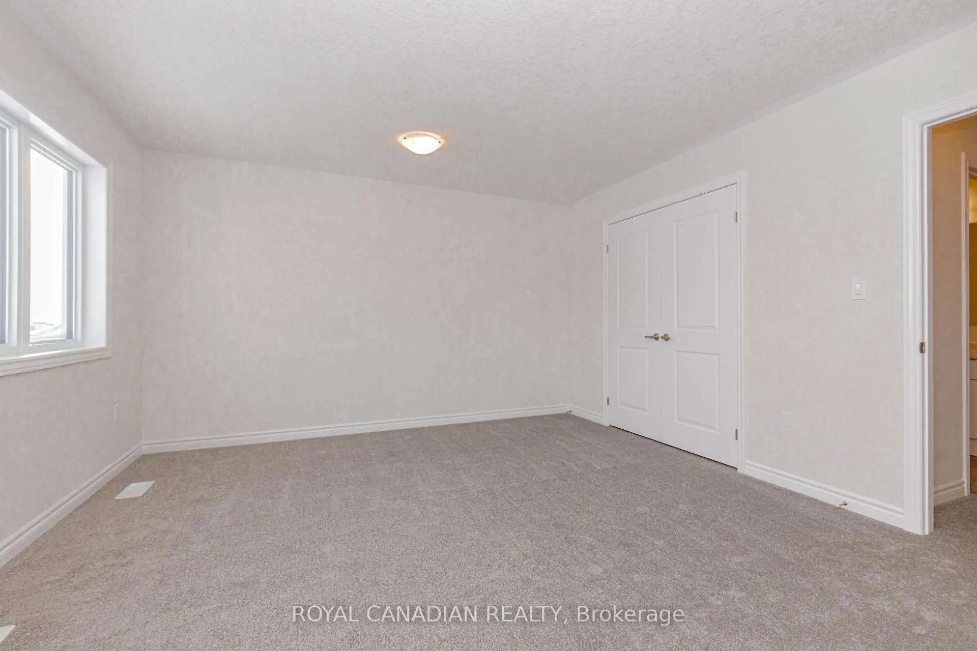 Photo 29 of 355 Benninger Drive, Kitchener — HOMEH