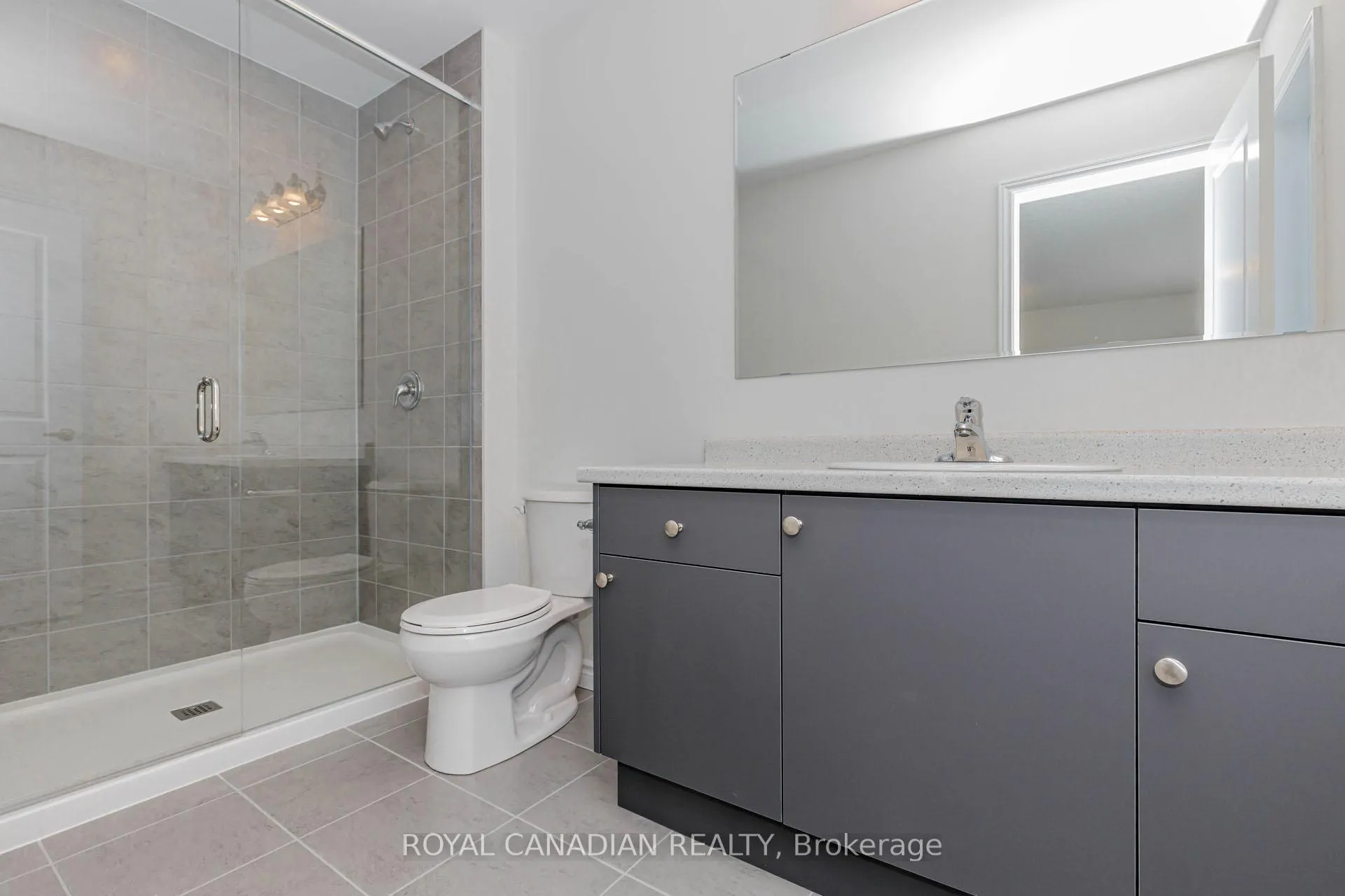 Photo 30 of 355 Benninger Drive, Kitchener — HOMEH