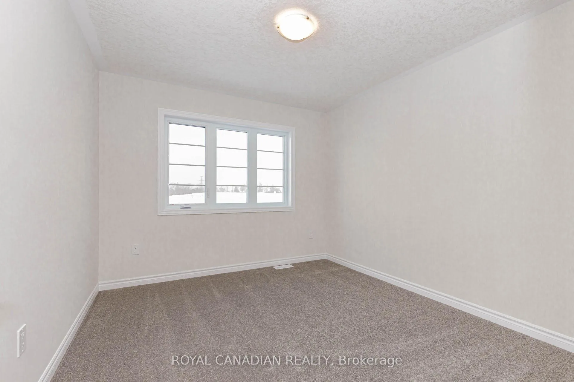 Photo 34 of 355 Benninger Drive, Kitchener — HOMEH