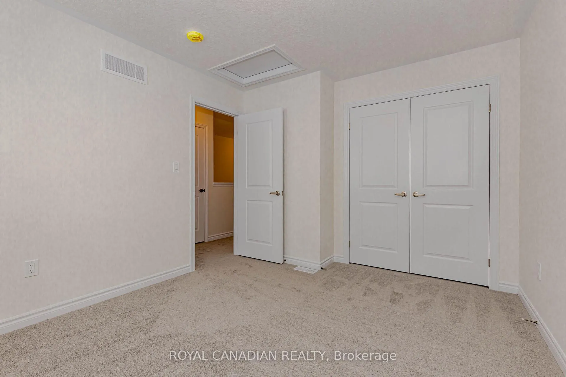 Photo 42 of 355 Benninger Drive, Kitchener — HOMEH