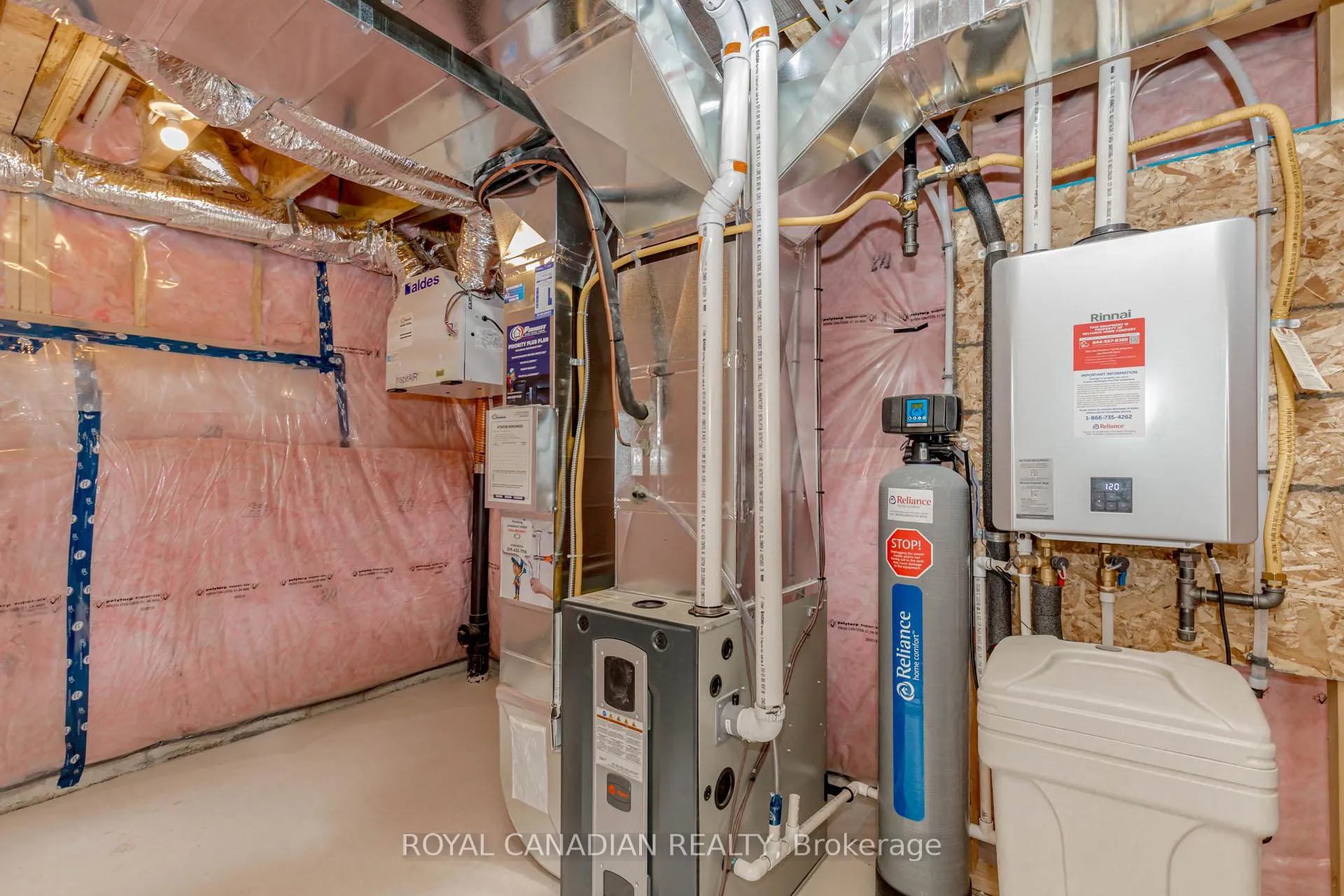 Photo 47 of 355 Benninger Drive, Kitchener — HOMEH