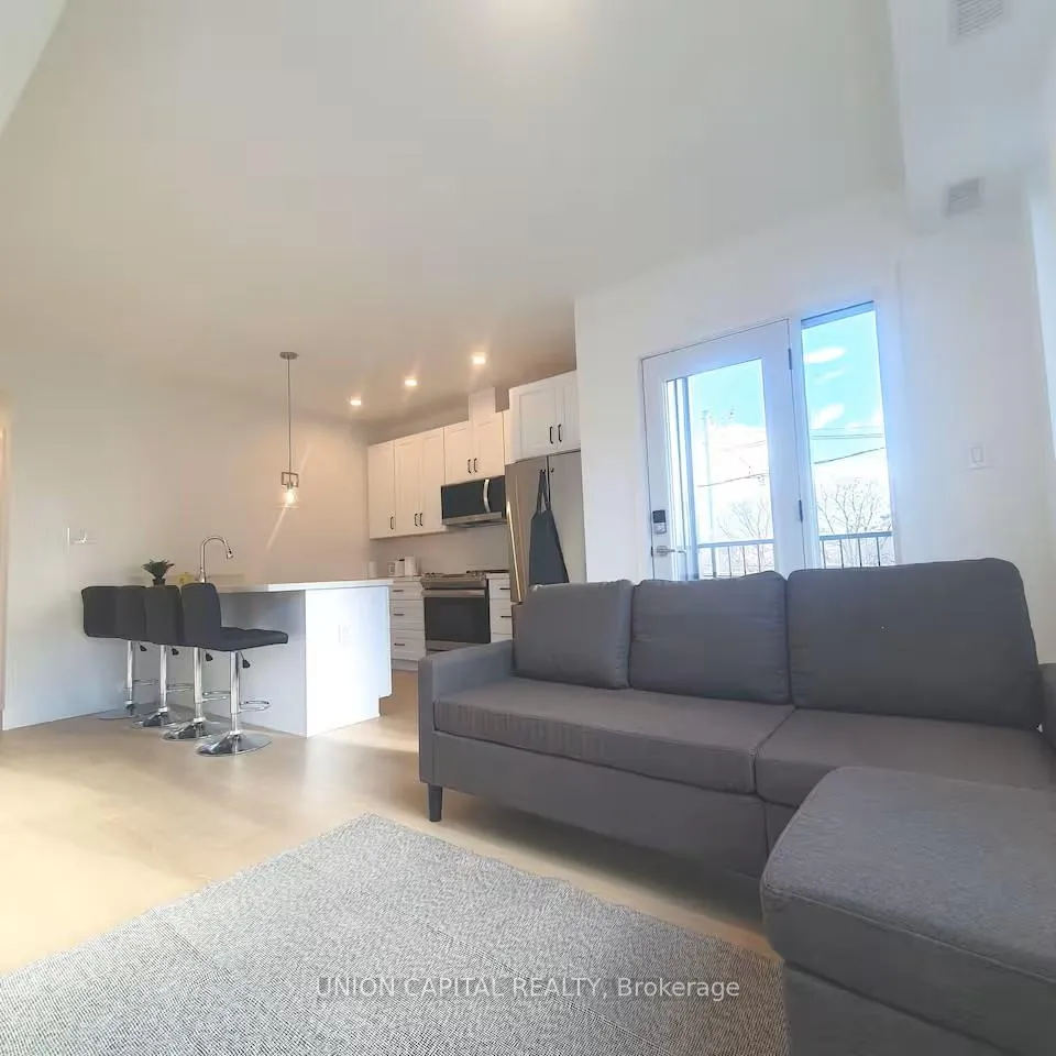 Photo 6 of Unit 3, 45 Norwood Terrace, Toronto, East End-Danforth — HOMEH