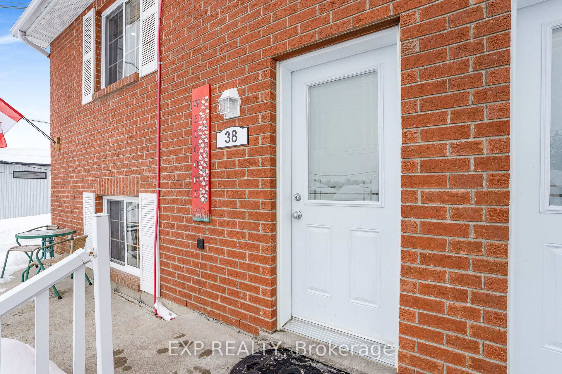 Photo 4 of 38 Elizabeth Street, Champlain, Vankleek Hill — HOMEH