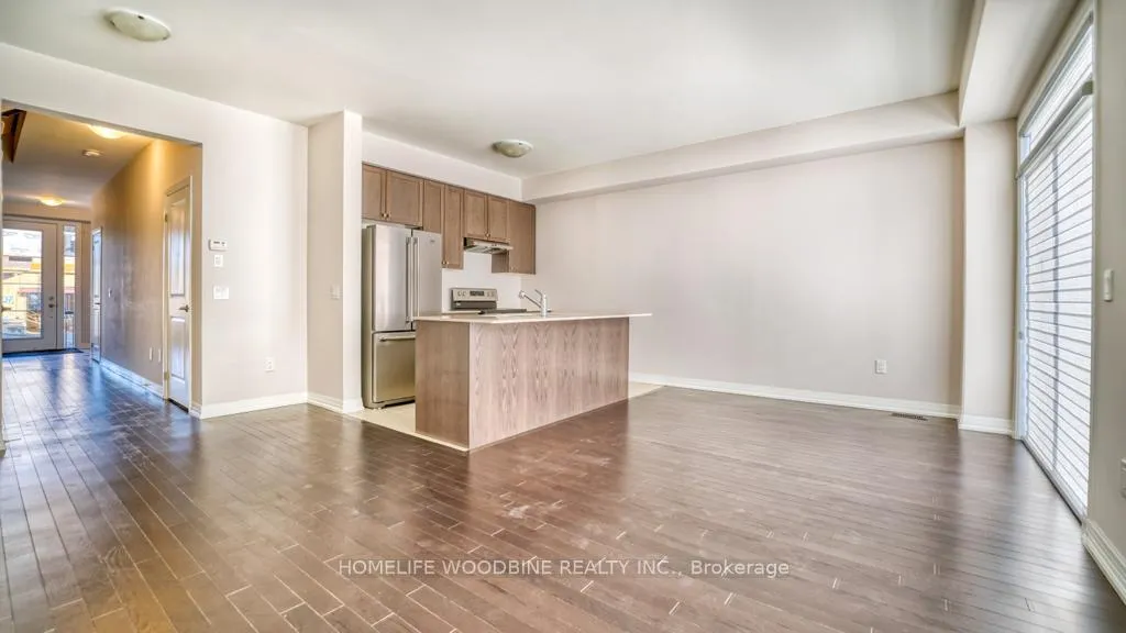 Photo 6 of 42 Freedom Crescent, Hamilton, Mount Hope — HOMEH