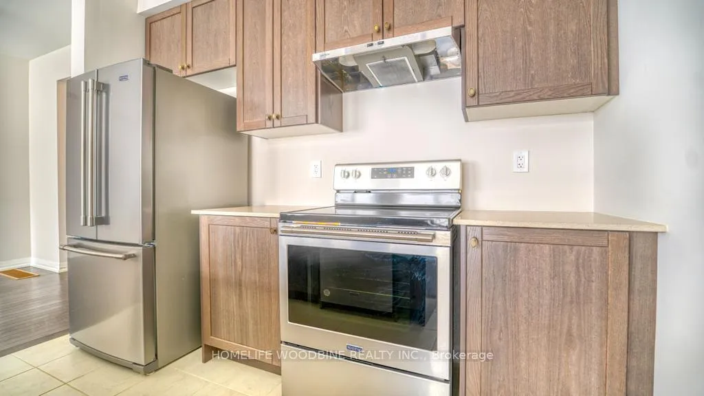 Photo 8 of 42 Freedom Crescent, Hamilton, Mount Hope — HOMEH
