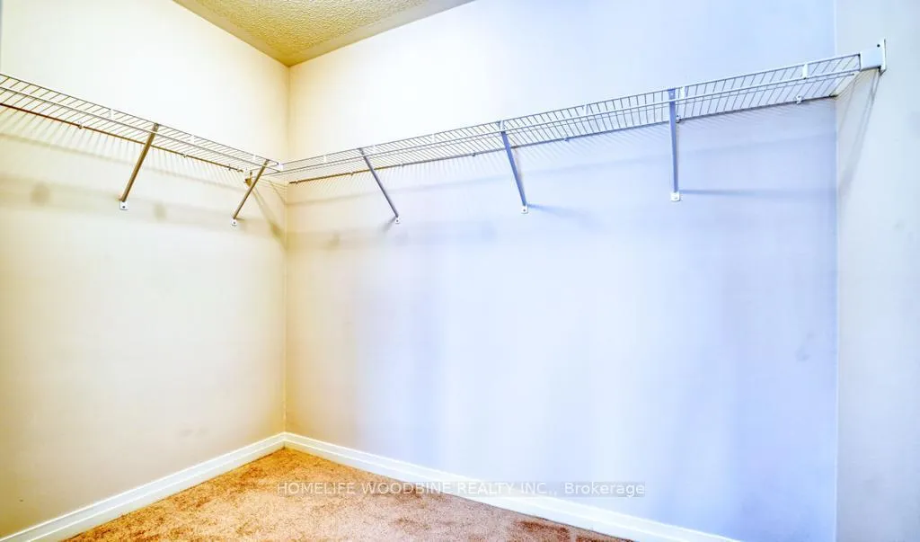 Photo 17 of 42 Freedom Crescent, Hamilton, Mount Hope — HOMEH