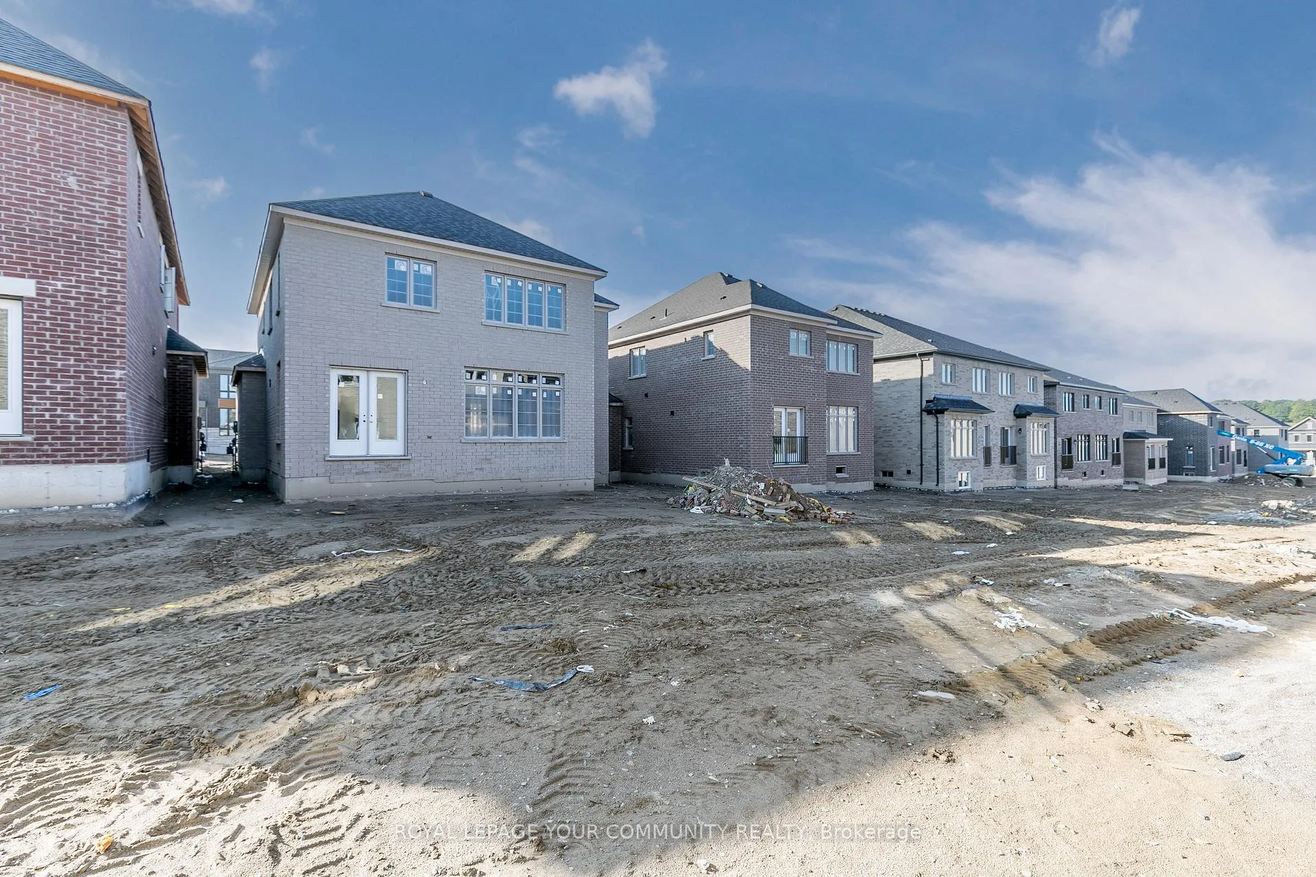 Photo 38 of 23 Daffodil Road, Springwater, Midhurst — HOMEH