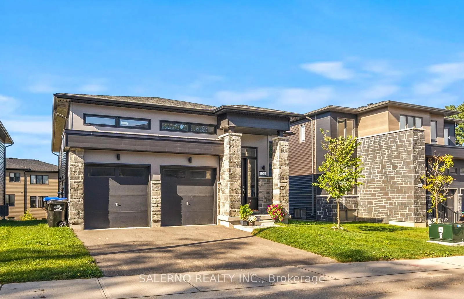 Photo 2 of Unit Lower, 100 Berkely Street, Wasaga Beach — HOMEH