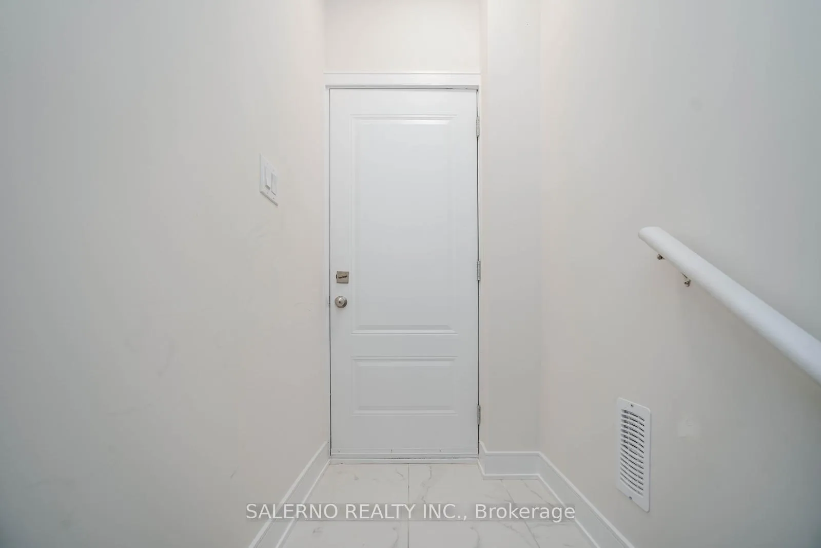 Photo 8 of Unit Lower, 100 Berkely Street, Wasaga Beach — HOMEH
