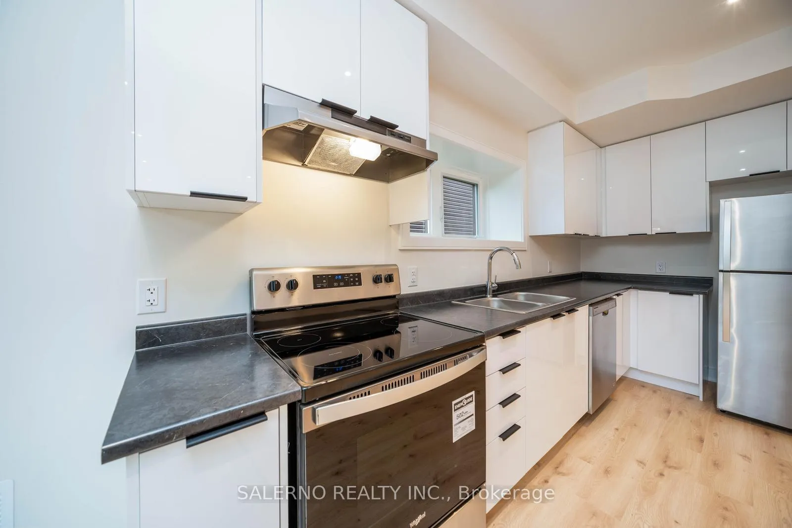 Photo 17 of Unit Lower, 100 Berkely Street, Wasaga Beach — HOMEH