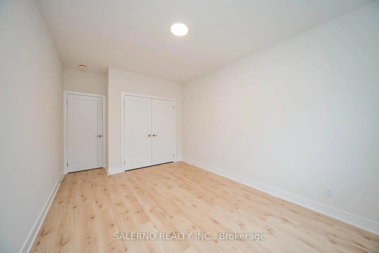 Photo 25 of Unit Lower, 100 Berkely Street, Wasaga Beach — HOMEH