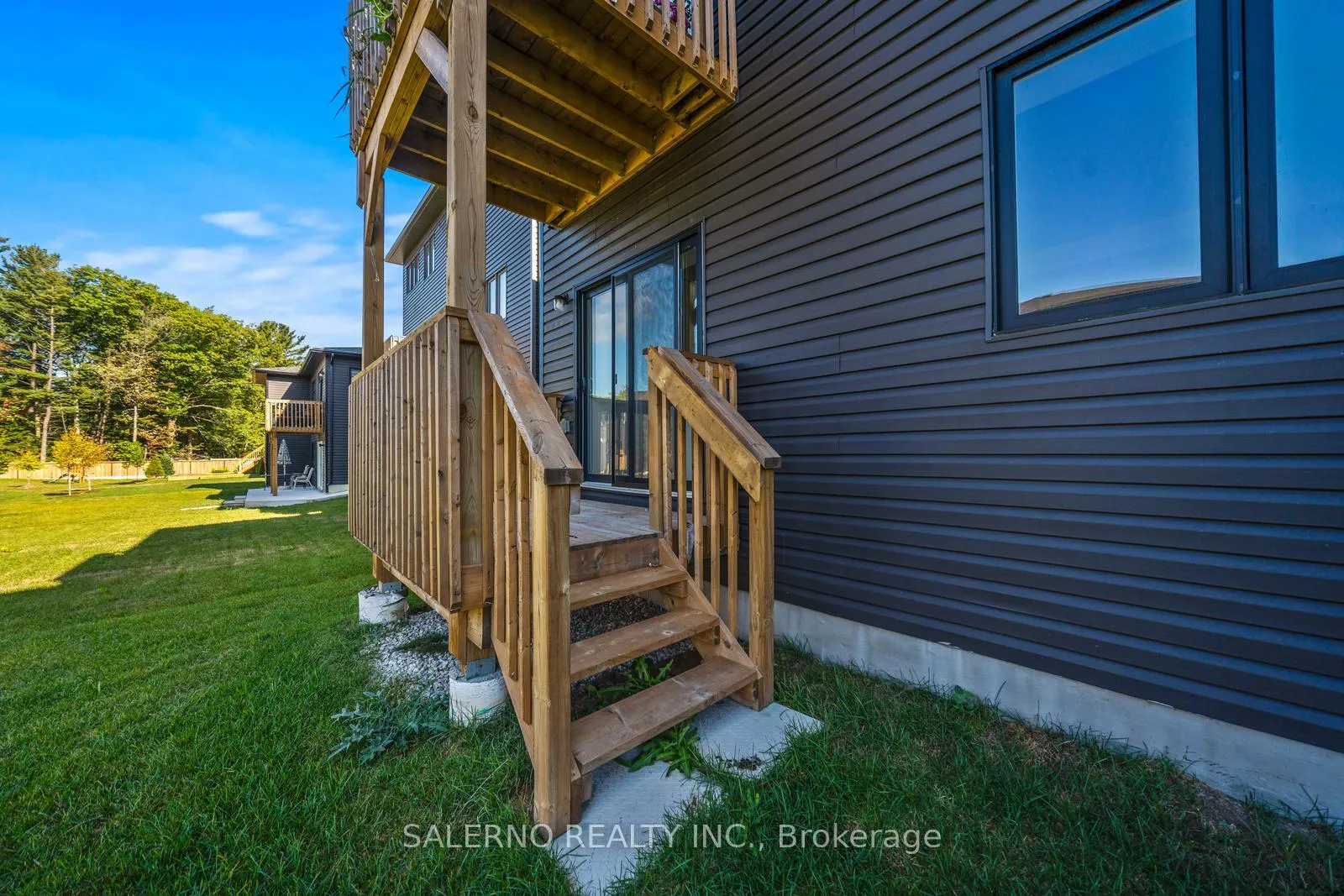 Photo 30 of Unit Lower, 100 Berkely Street, Wasaga Beach — HOMEH