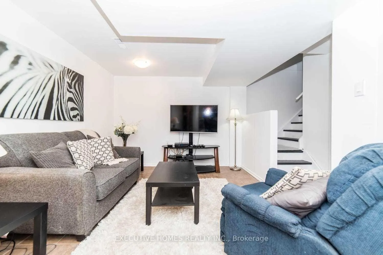 Photo 3 of 37 Anchorage Avenue, Whitby, Port Whitby — HOMEH