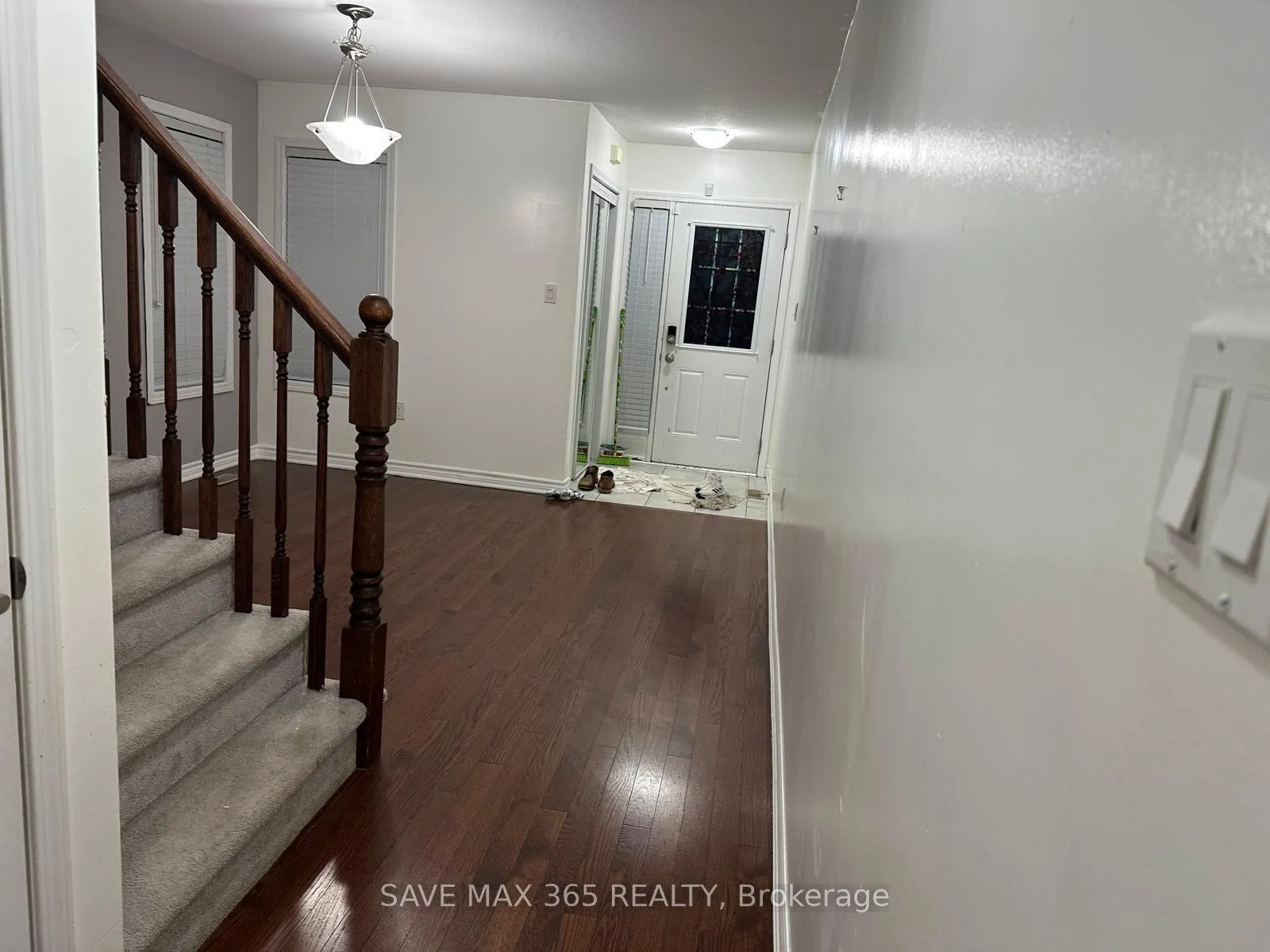 Photo 7 of 270 Grovehill Crescent, Kitchener — HOMEH