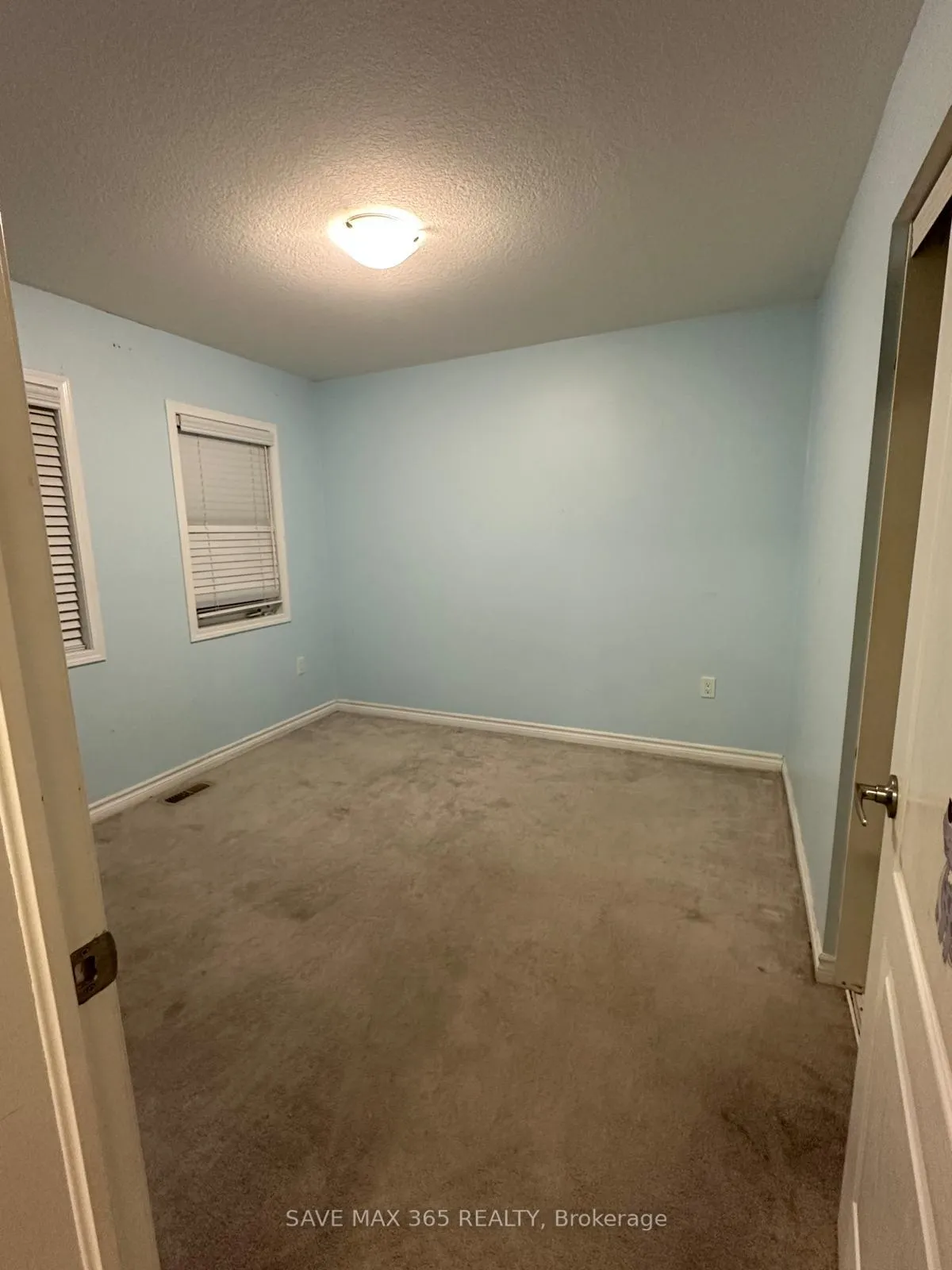 Photo 20 of 270 Grovehill Crescent, Kitchener — HOMEH
