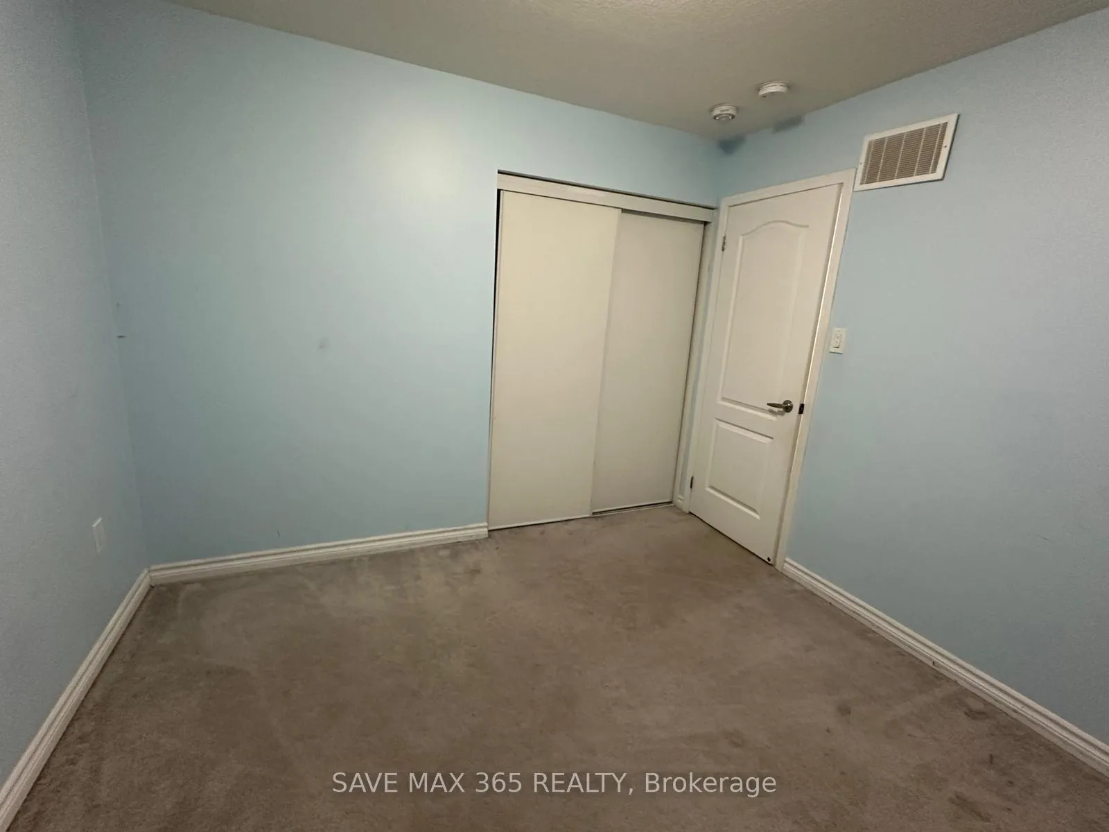 Photo 22 of 270 Grovehill Crescent, Kitchener — HOMEH
