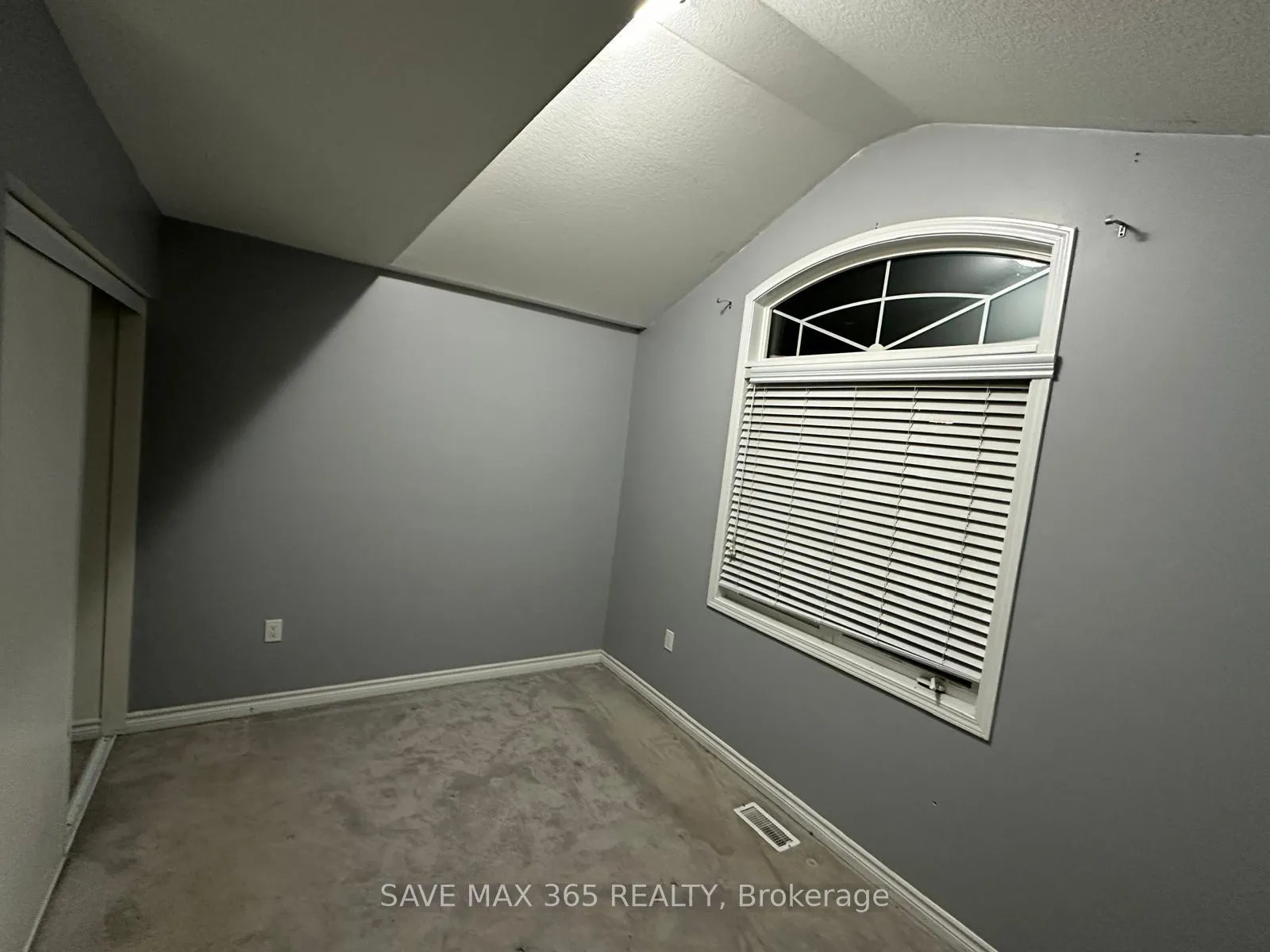 Photo 24 of 270 Grovehill Crescent, Kitchener — HOMEH