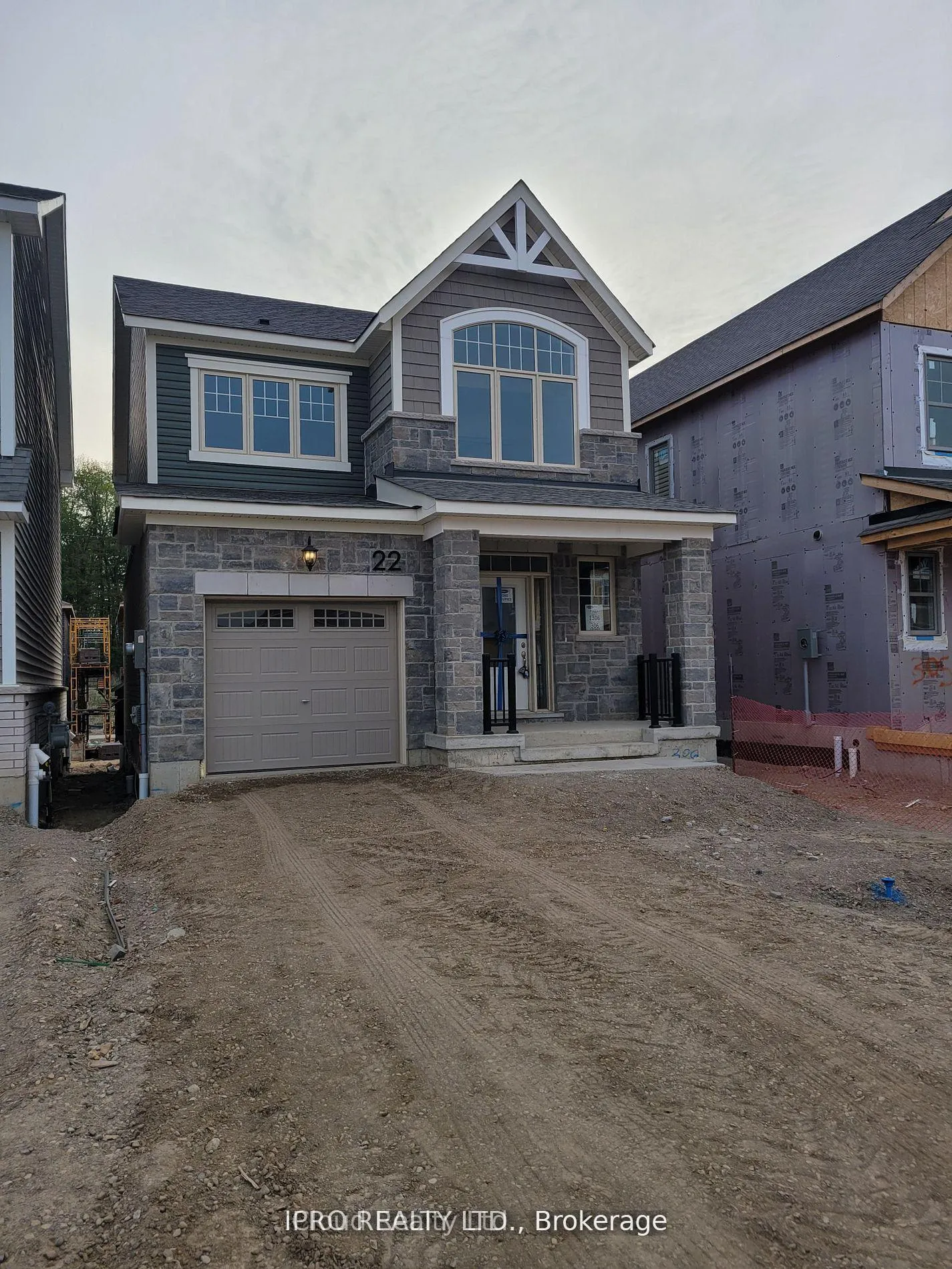 Photo 2 of 22 Milt Schmidt Street W, Kitchener — HOMEH