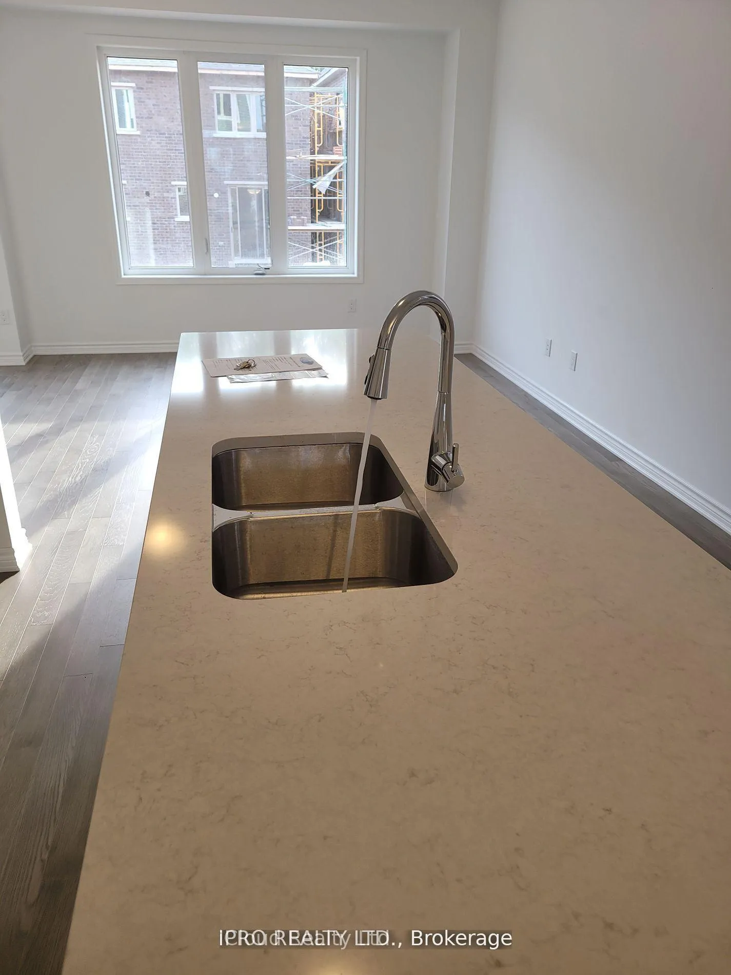 Photo 14 of 22 Milt Schmidt Street W, Kitchener — HOMEH