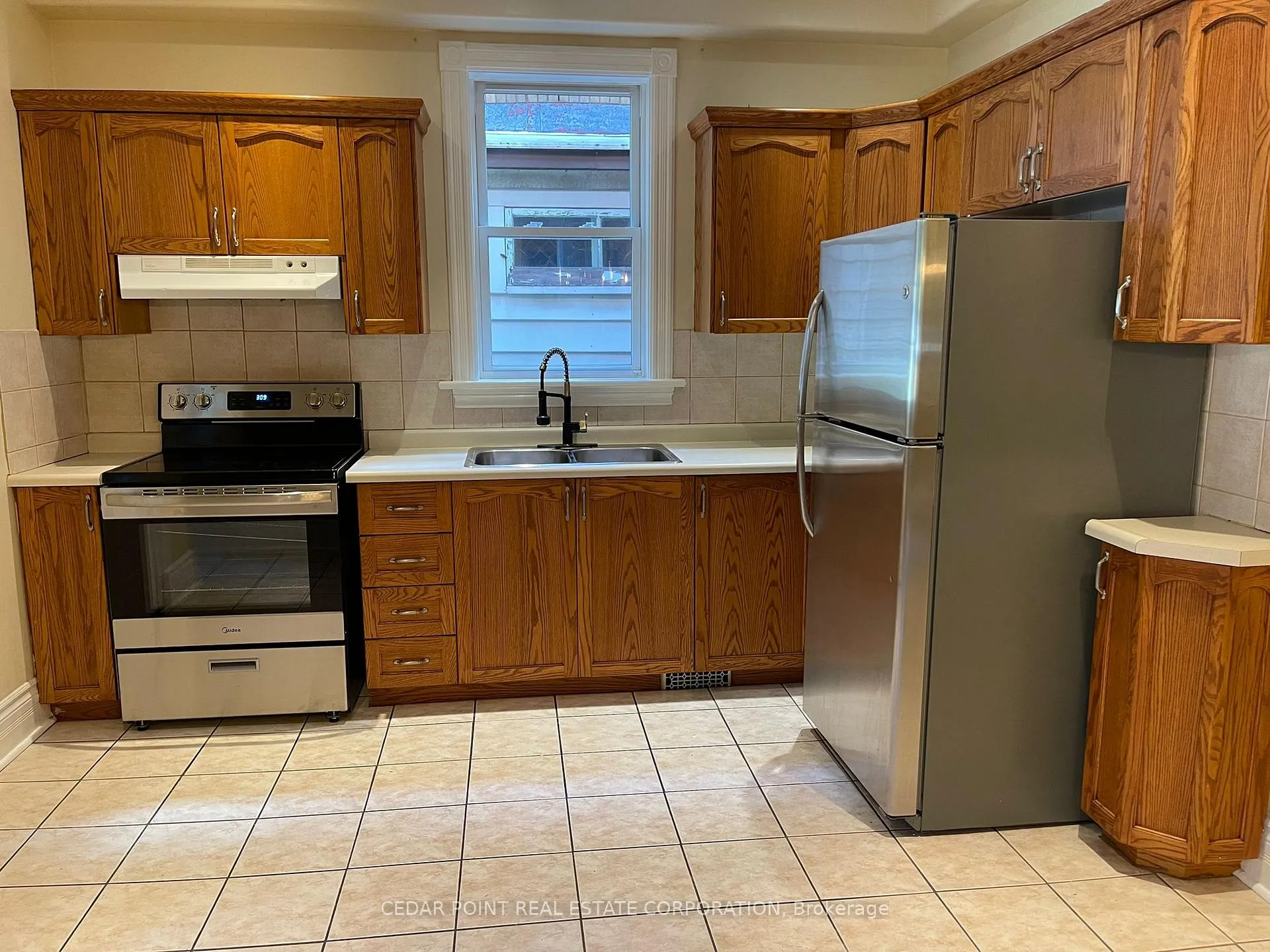 Photo 3 of Unit 2, 109 Carrick Avenue, Hamilton, Ainslie Wood — HOMEH