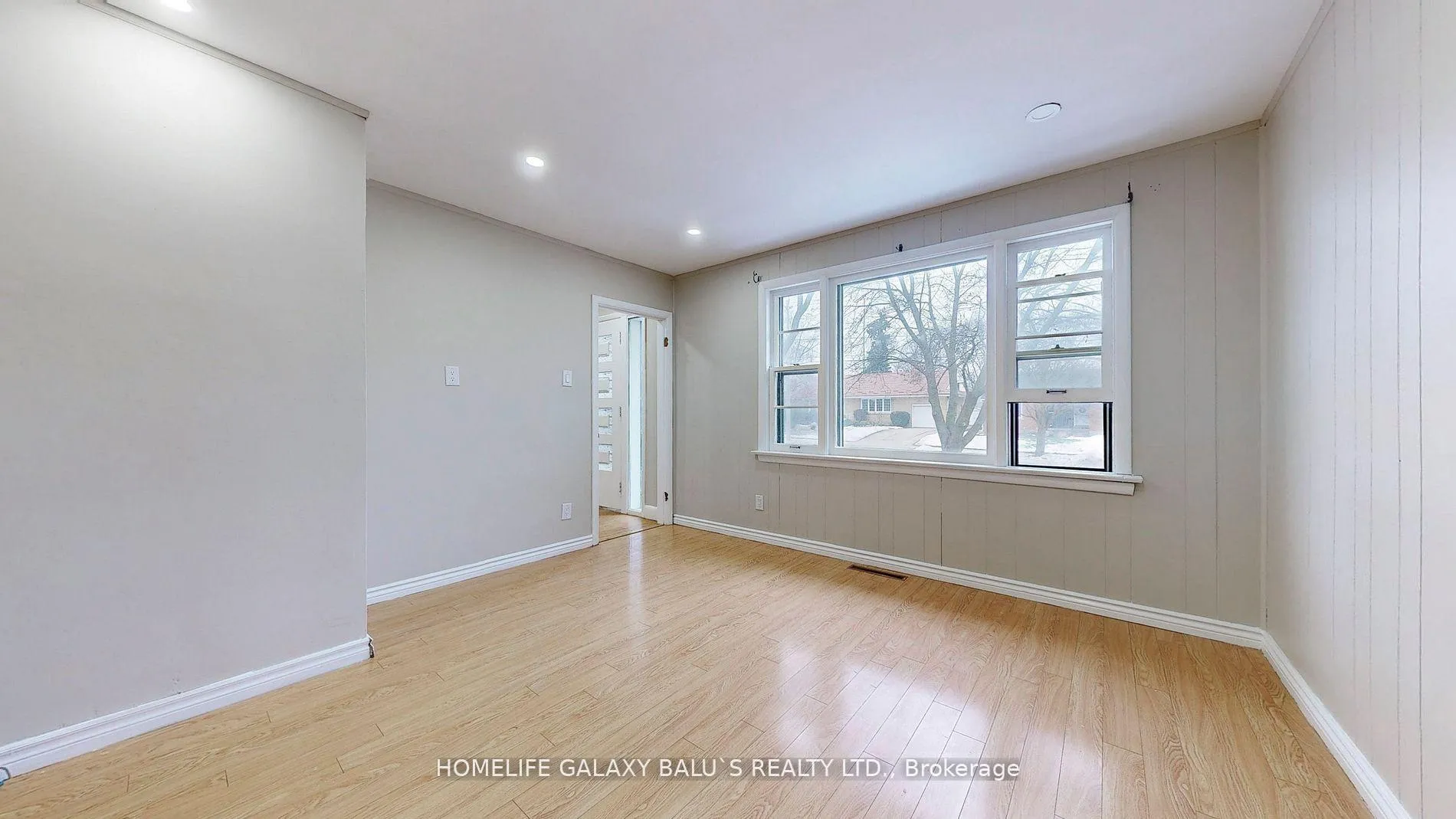 Photo 8 of 273 Dumfries Avenue, Kitchener — HOMEH