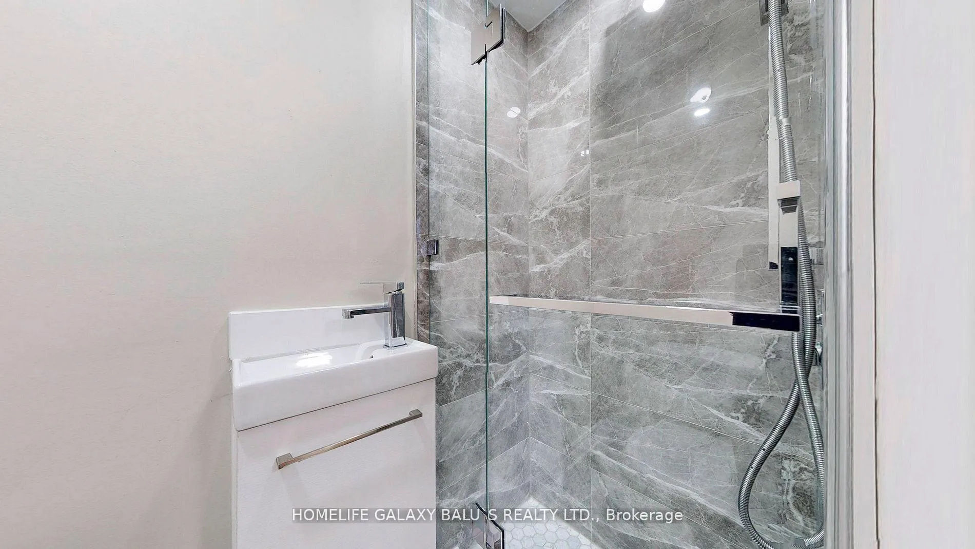 Photo 28 of 273 Dumfries Avenue, Kitchener — HOMEH