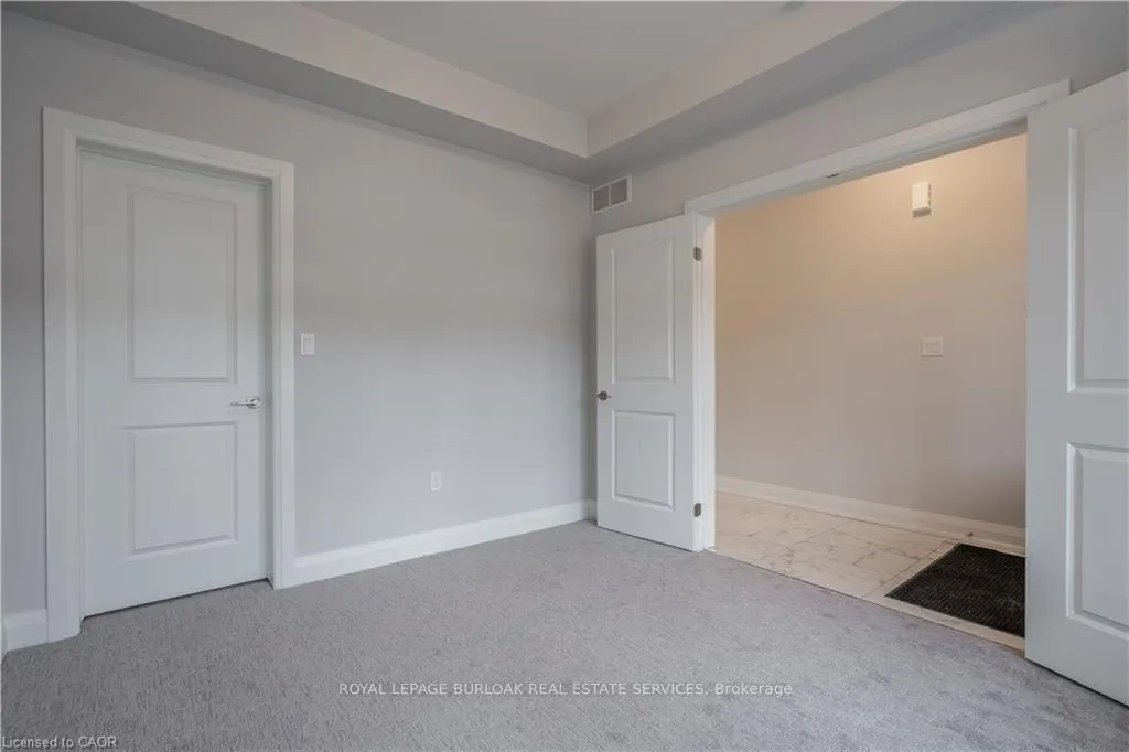 Photo 6 of 7482 Sherrilee Crescent, Niagara Falls, Brown — HOMEH