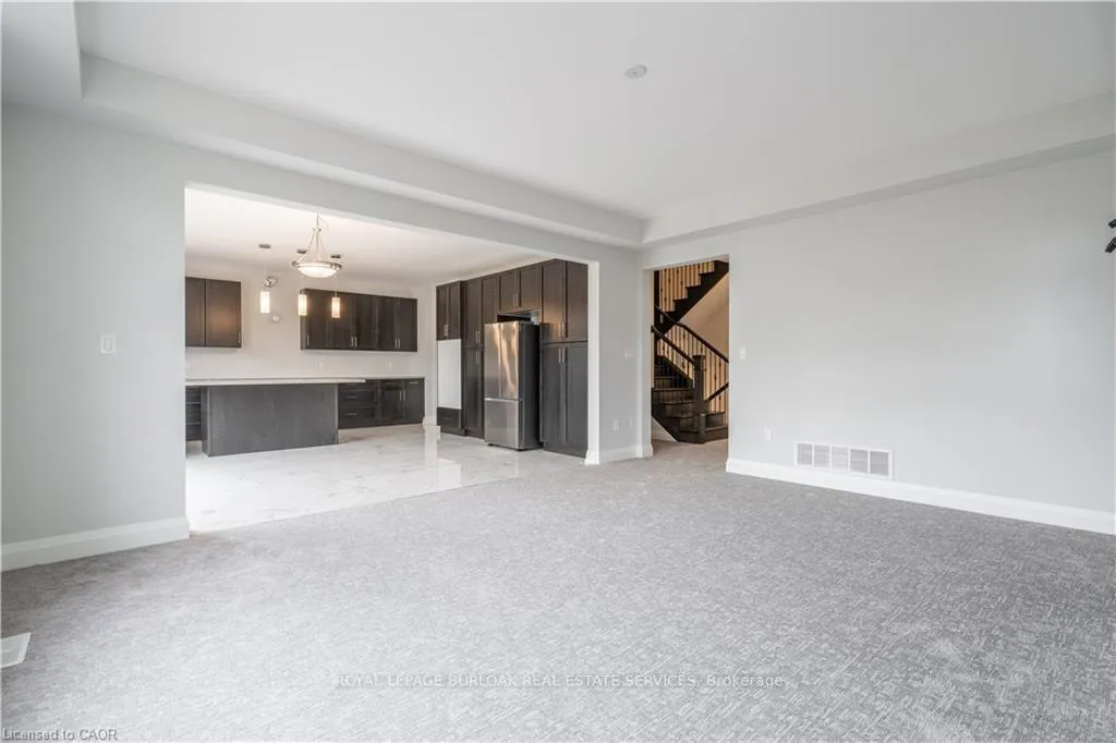 Photo 11 of 7482 Sherrilee Crescent, Niagara Falls, Brown — HOMEH