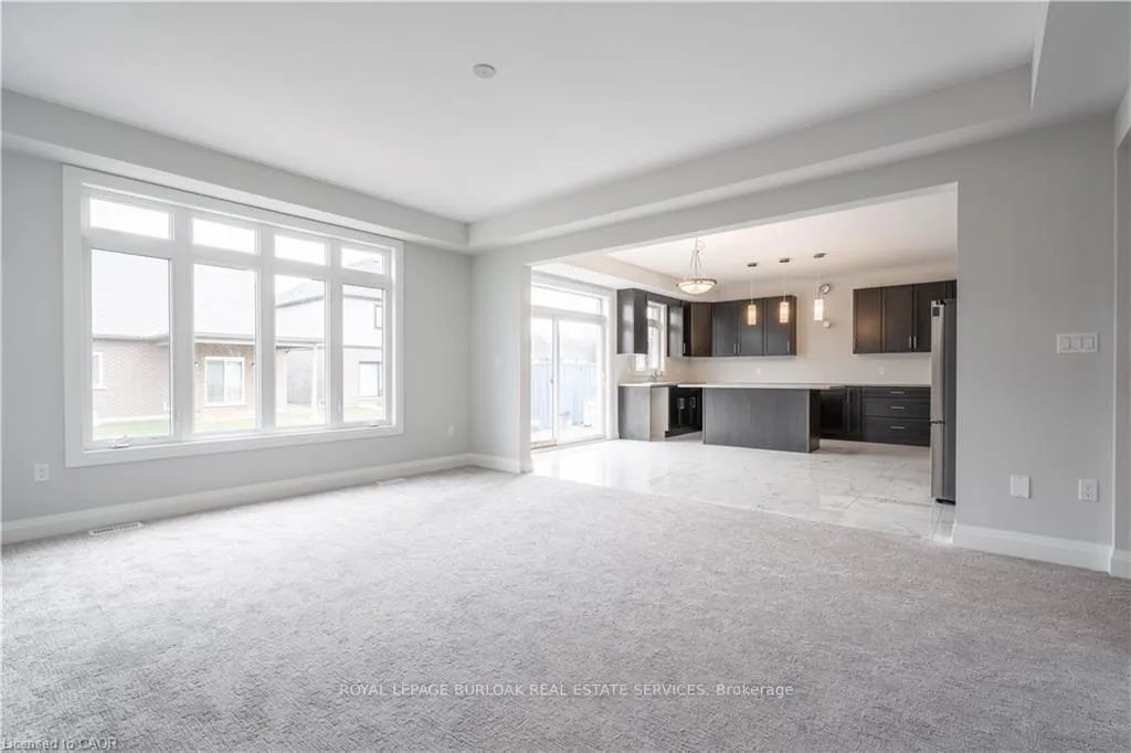 Photo 12 of 7482 Sherrilee Crescent, Niagara Falls, Brown — HOMEH