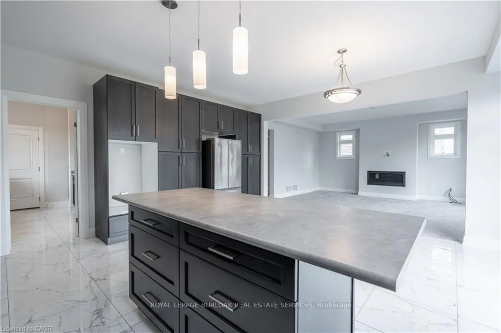 Photo 19 of 7482 Sherrilee Crescent, Niagara Falls, Brown — HOMEH