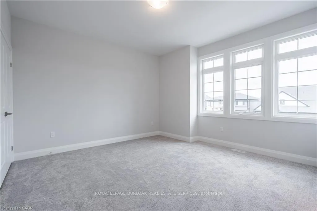 Photo 24 of 7482 Sherrilee Crescent, Niagara Falls, Brown — HOMEH