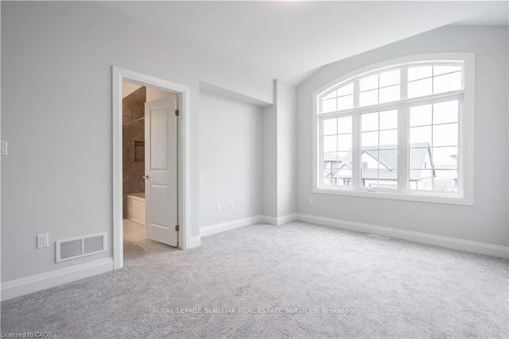 Photo 30 of 7482 Sherrilee Crescent, Niagara Falls, Brown — HOMEH