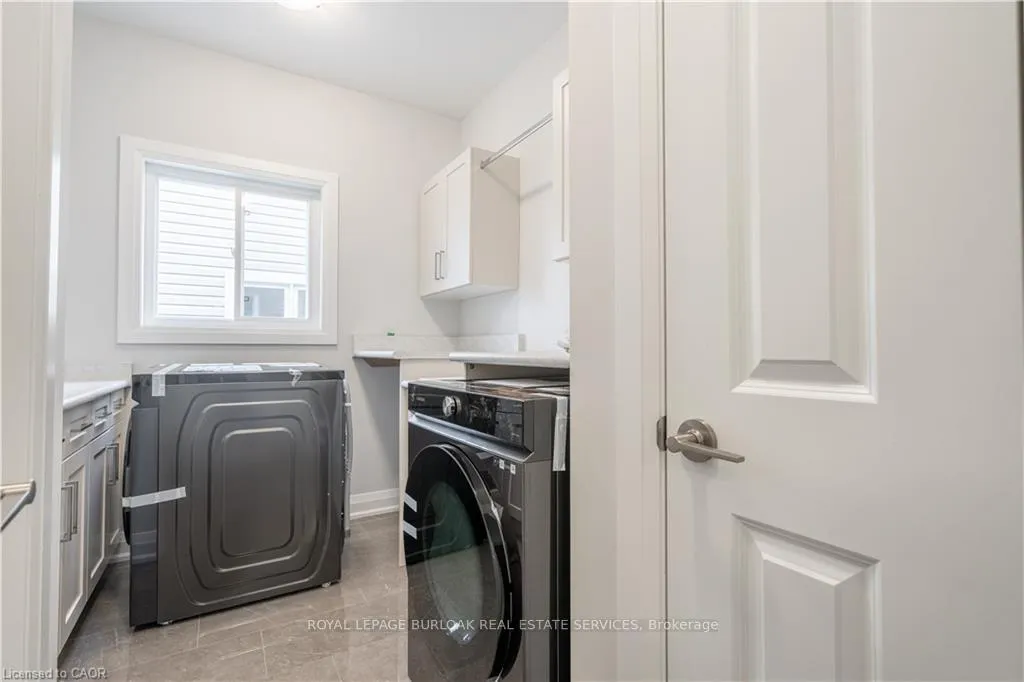 Photo 32 of 7482 Sherrilee Crescent, Niagara Falls, Brown — HOMEH