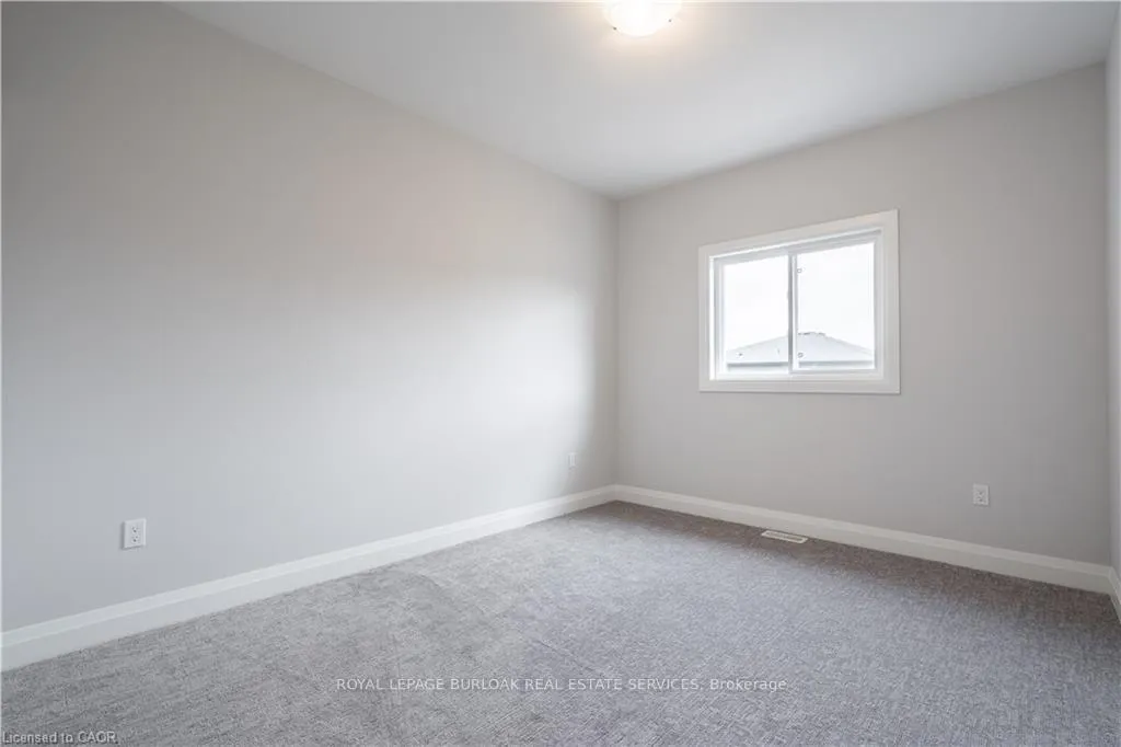 Photo 33 of 7482 Sherrilee Crescent, Niagara Falls, Brown — HOMEH