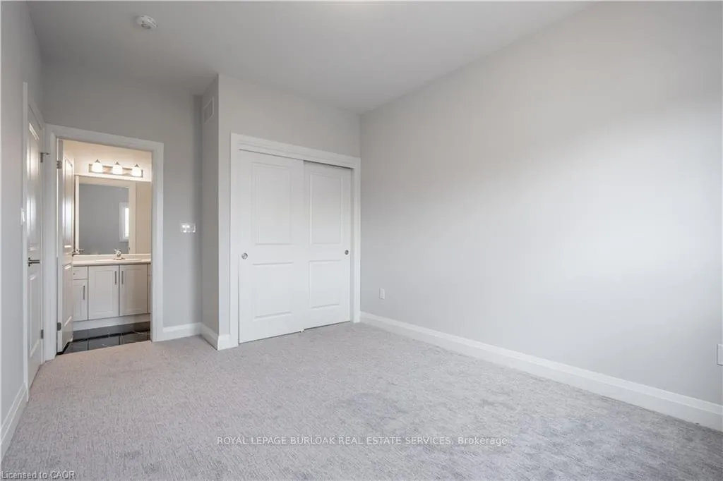 Photo 34 of 7482 Sherrilee Crescent, Niagara Falls, Brown — HOMEH