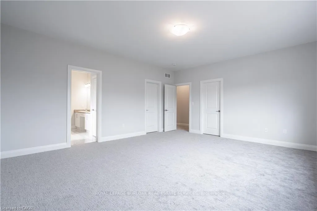 Photo 39 of 7482 Sherrilee Crescent, Niagara Falls, Brown — HOMEH