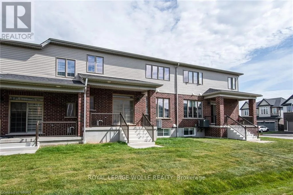 Photo 3 of 257 Raspberry Place, Waterloo, Columbia Forest/Clair Hills — HOMEH
