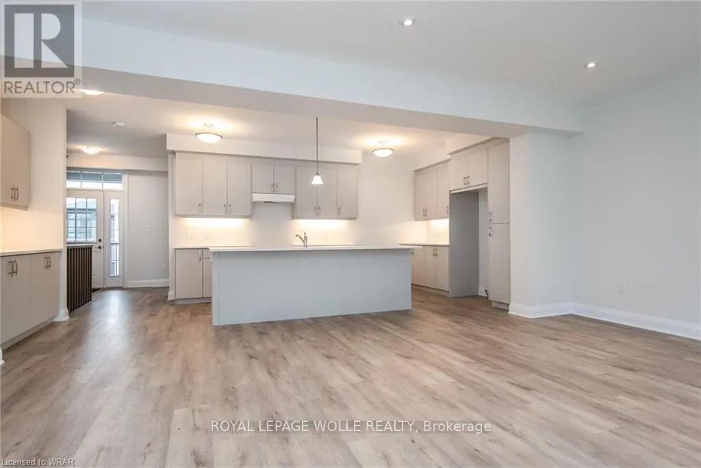 Photo 10 of 257 Raspberry Place, Waterloo, Columbia Forest/Clair Hills — HOMEH