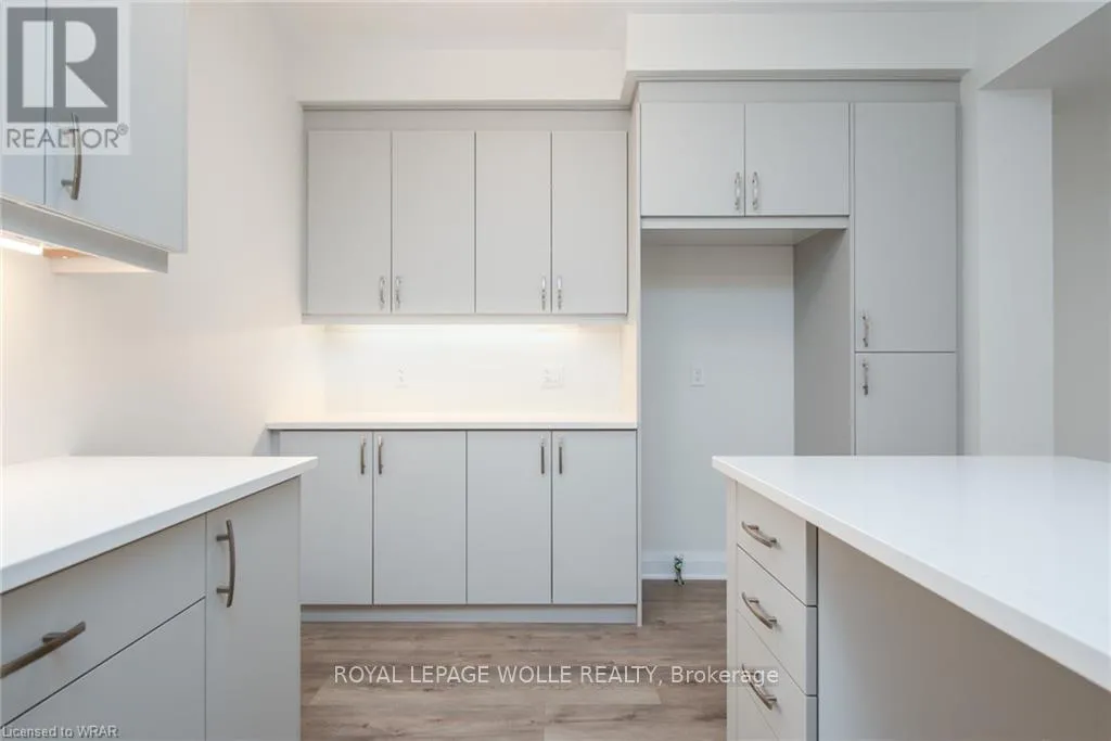 Photo 17 of 257 Raspberry Place, Waterloo, Columbia Forest/Clair Hills — HOMEH
