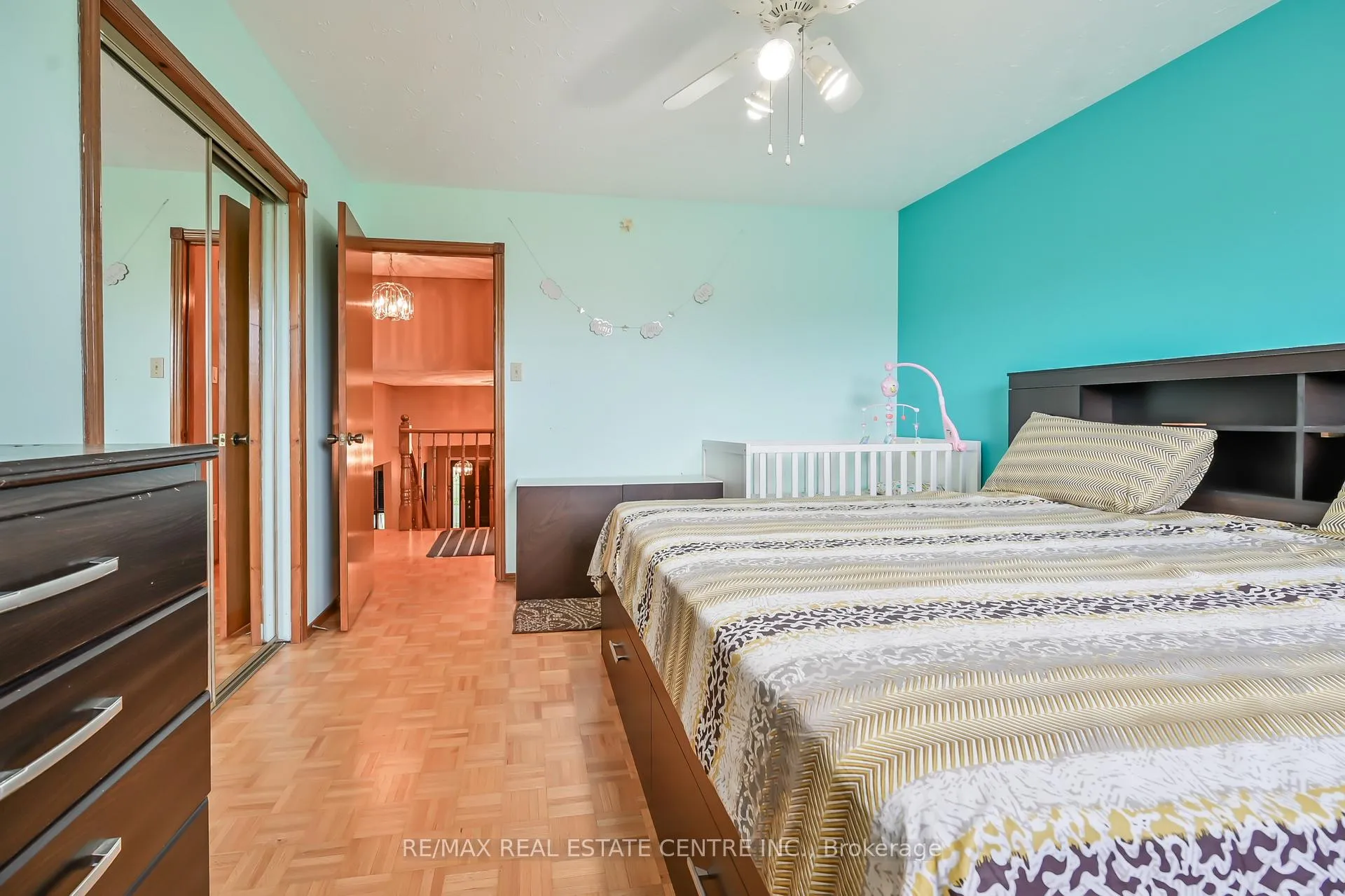 Photo 18 of 30 Goldcrest Drive, Hamilton, Stoney Creek — HOMEH