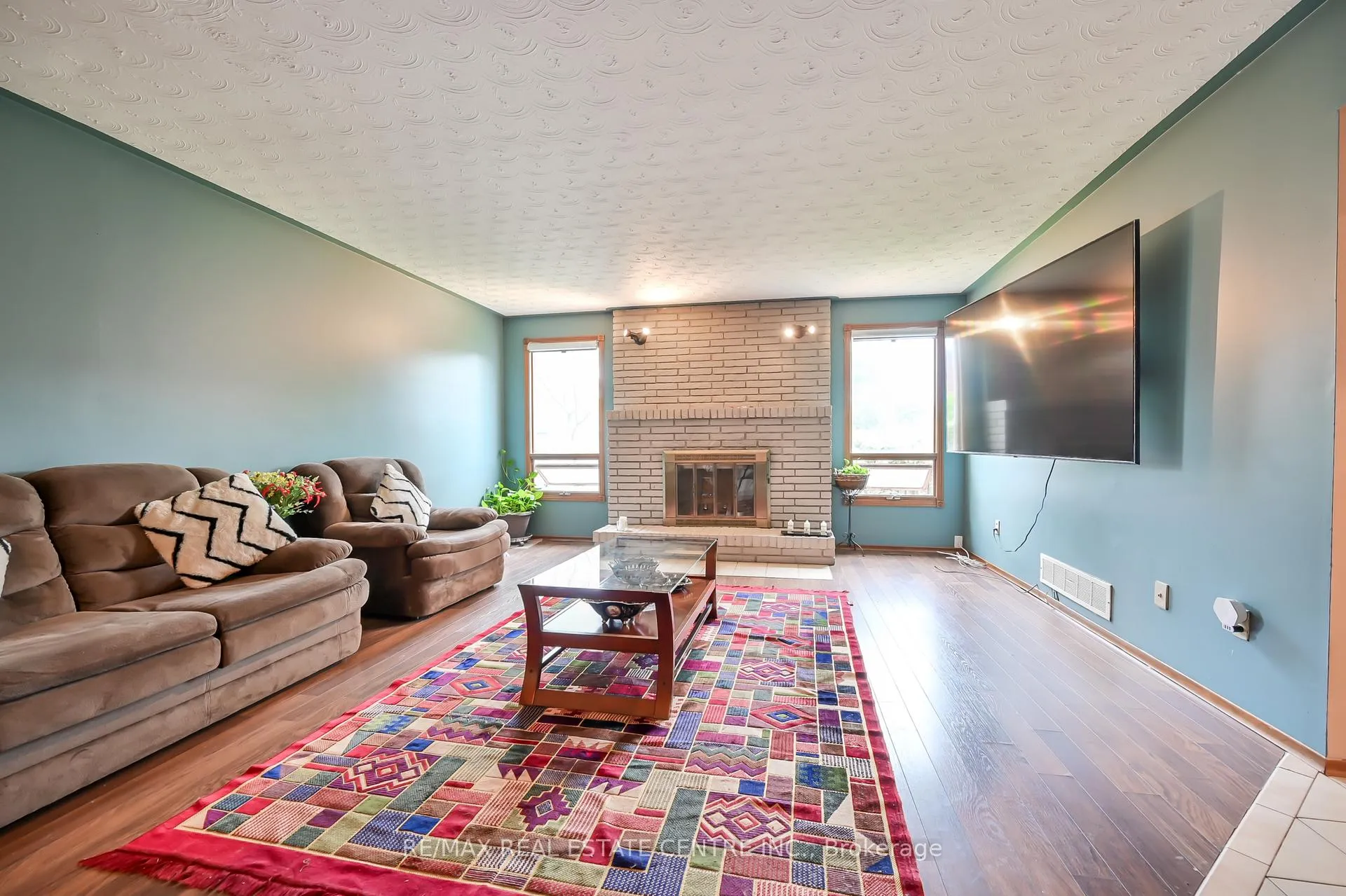 Photo 24 of 30 Goldcrest Drive, Hamilton, Stoney Creek — HOMEH