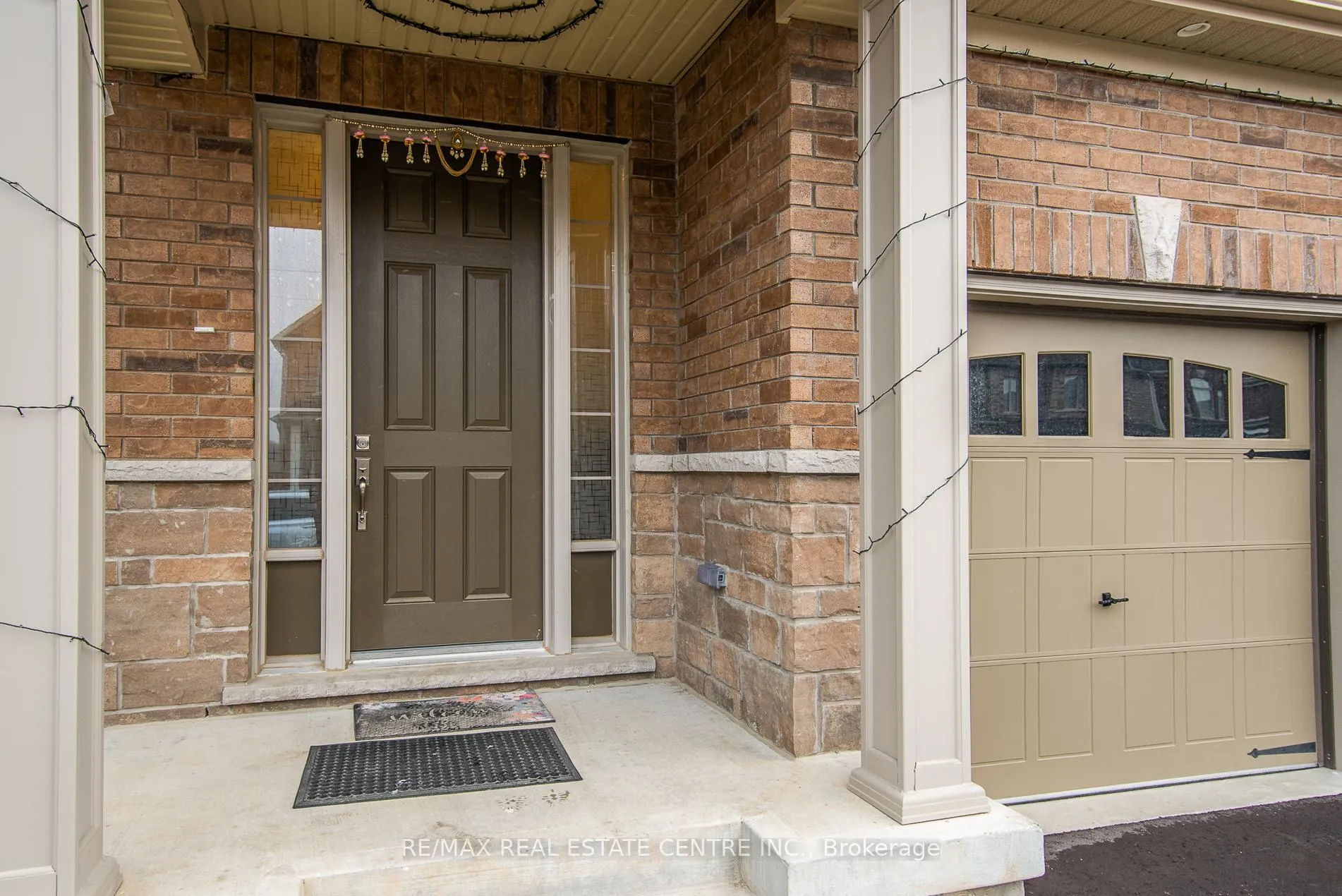 Photo 2 of 249 Broadacre Drive, Kitchener — HOMEH