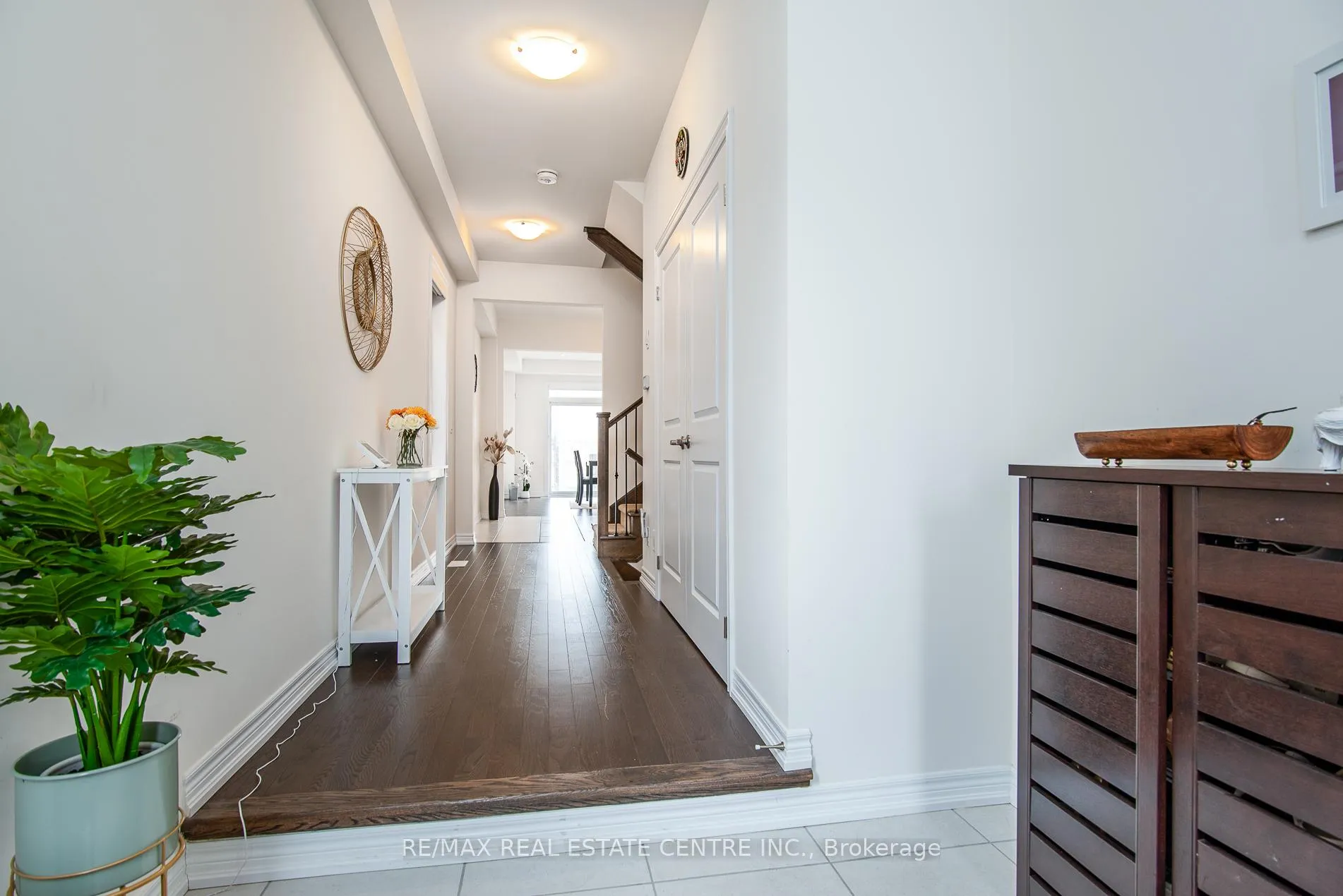 Photo 5 of 249 Broadacre Drive, Kitchener — HOMEH