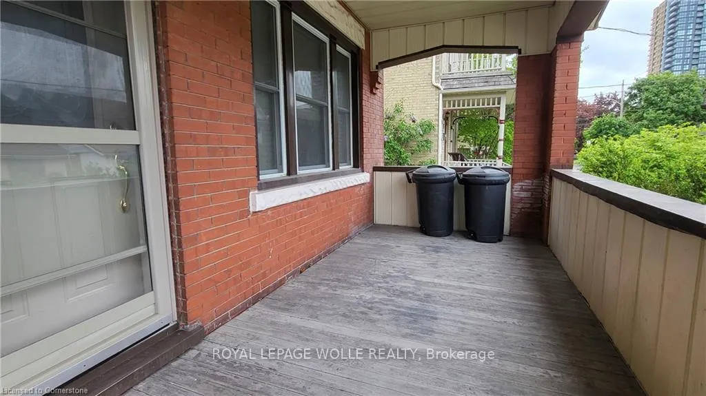 Photo 2 of 17 Theresa Street, Kitchener — HOMEH