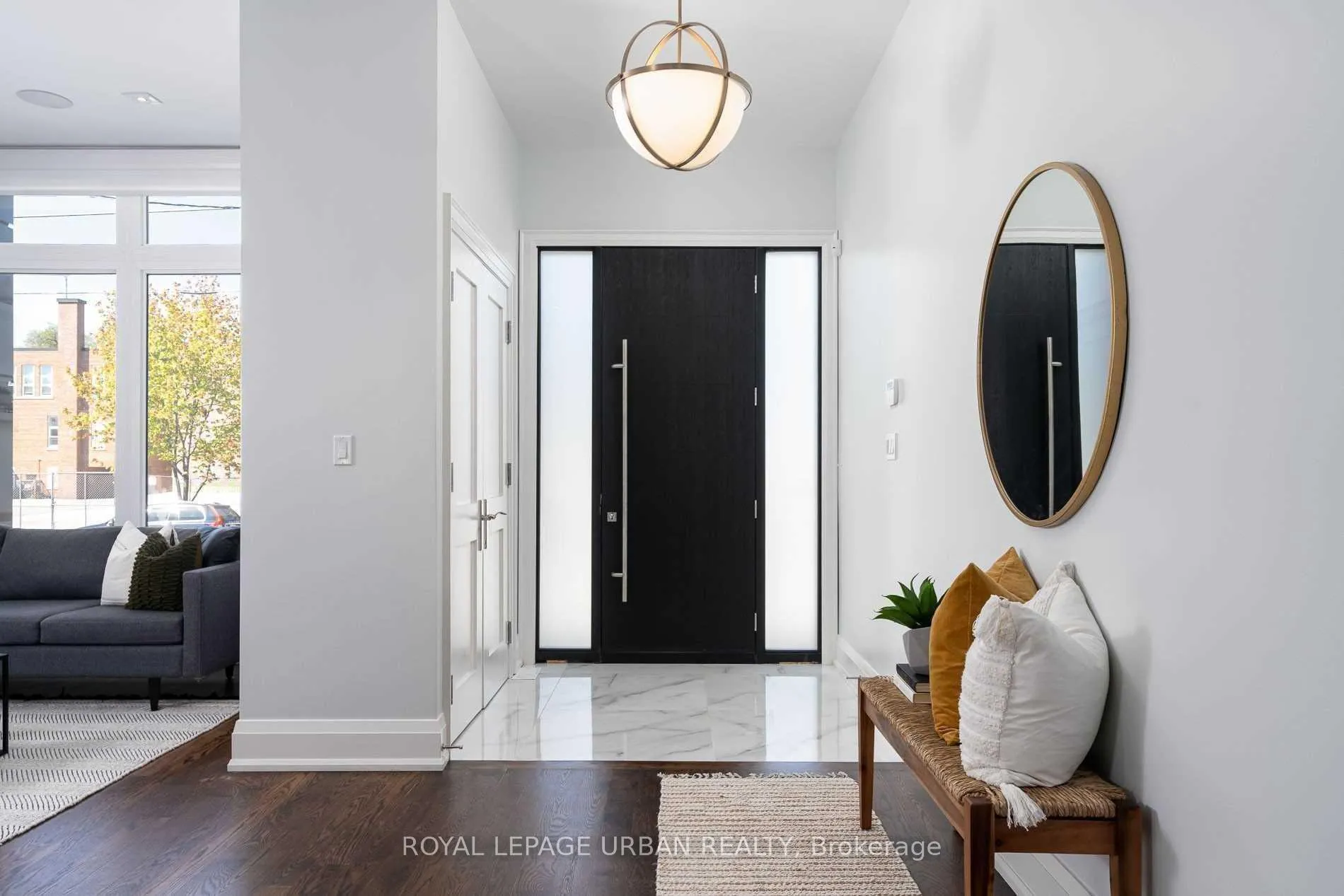 Photo 2 of 285 Joicey Boulevard, Toronto, Bedford Park-Nortown — HOMEH