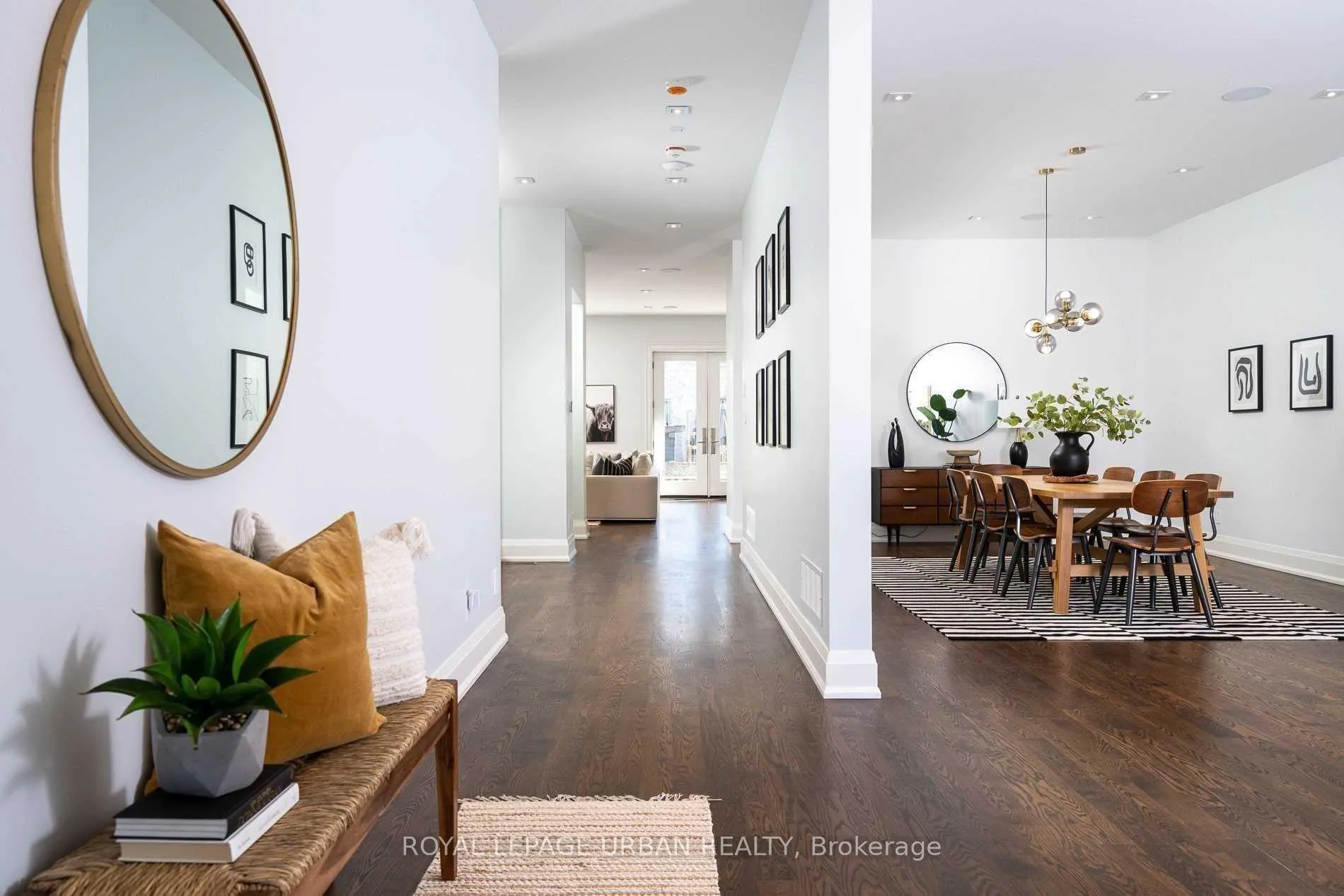 Photo 3 of 285 Joicey Boulevard, Toronto, Bedford Park-Nortown — HOMEH