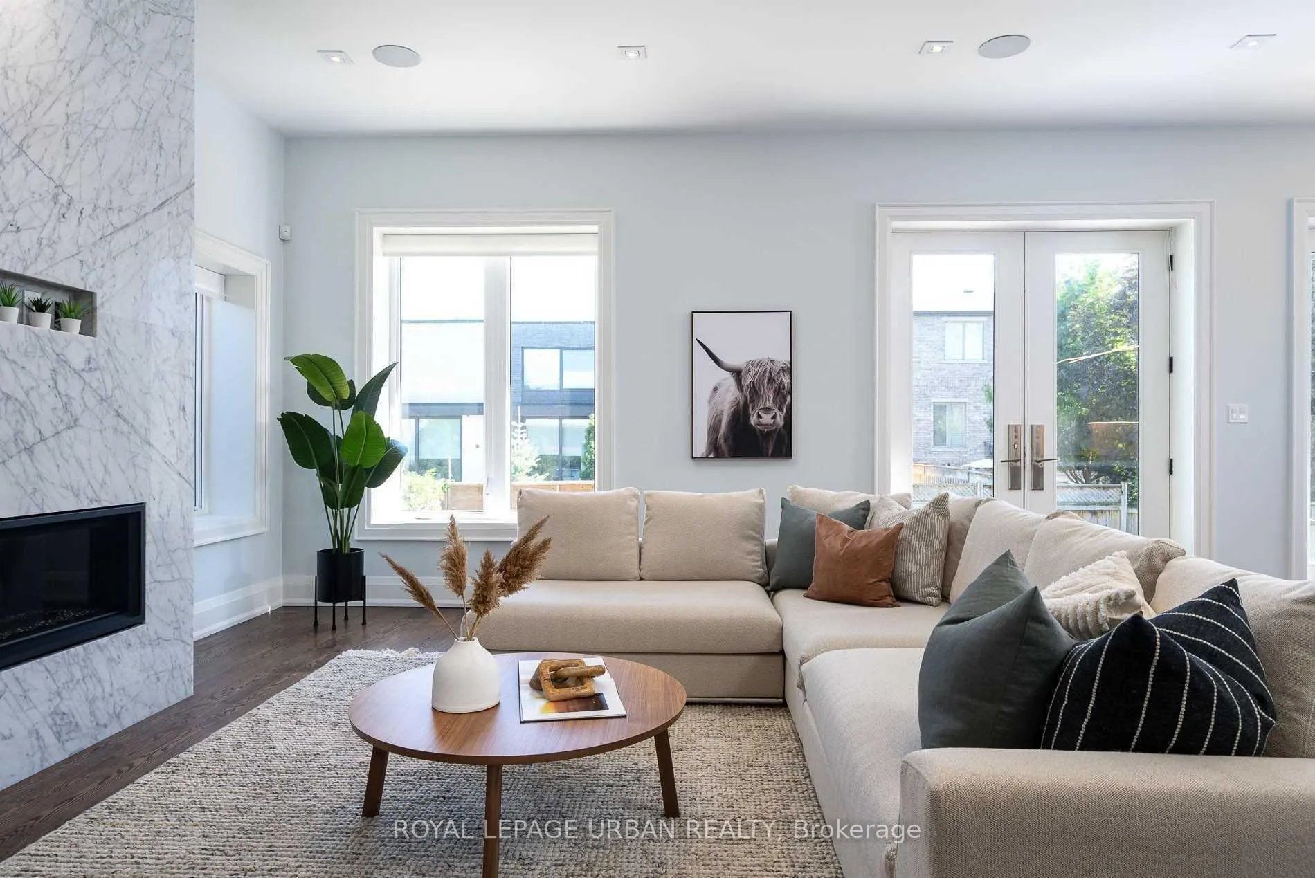 Photo 9 of 285 Joicey Boulevard, Toronto, Bedford Park-Nortown — HOMEH