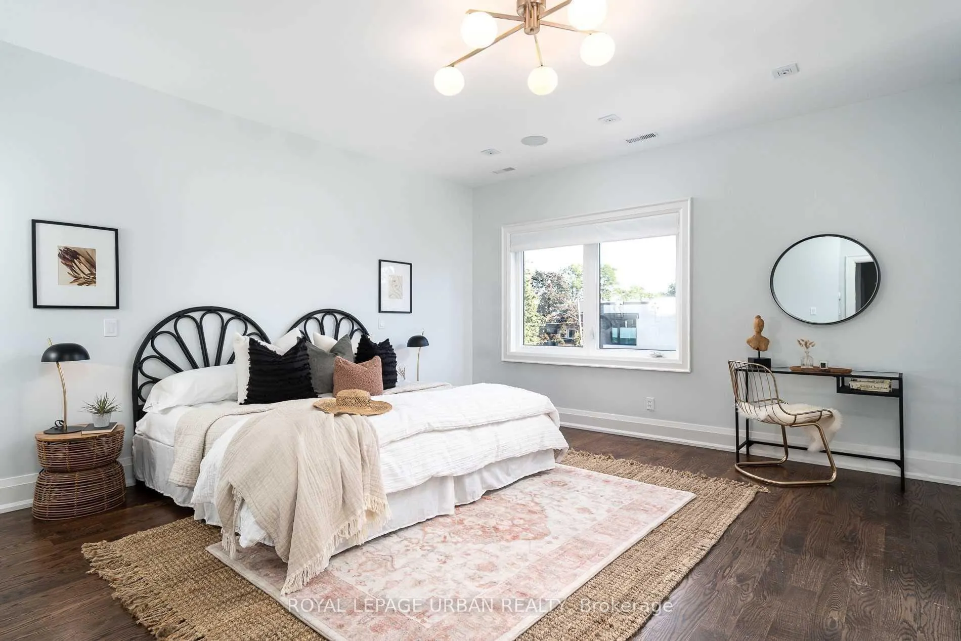 Photo 17 of 285 Joicey Boulevard, Toronto, Bedford Park-Nortown — HOMEH
